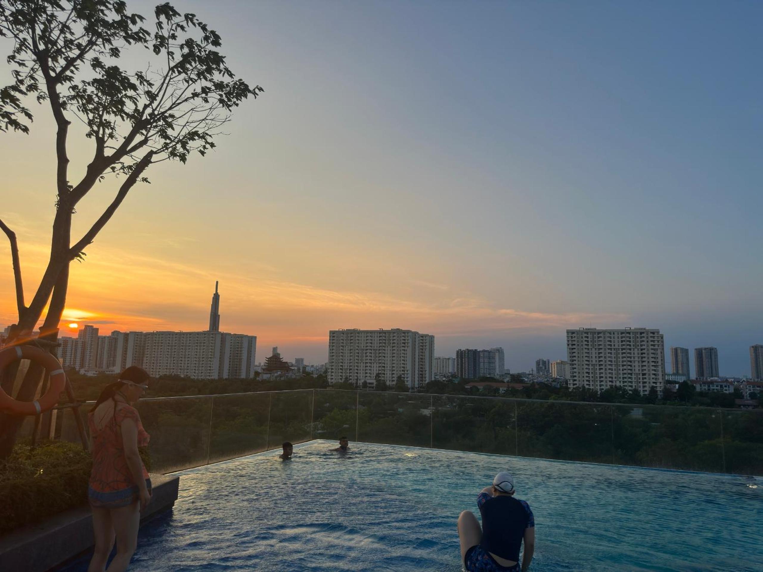 The Sun Full House Apartment 2BR