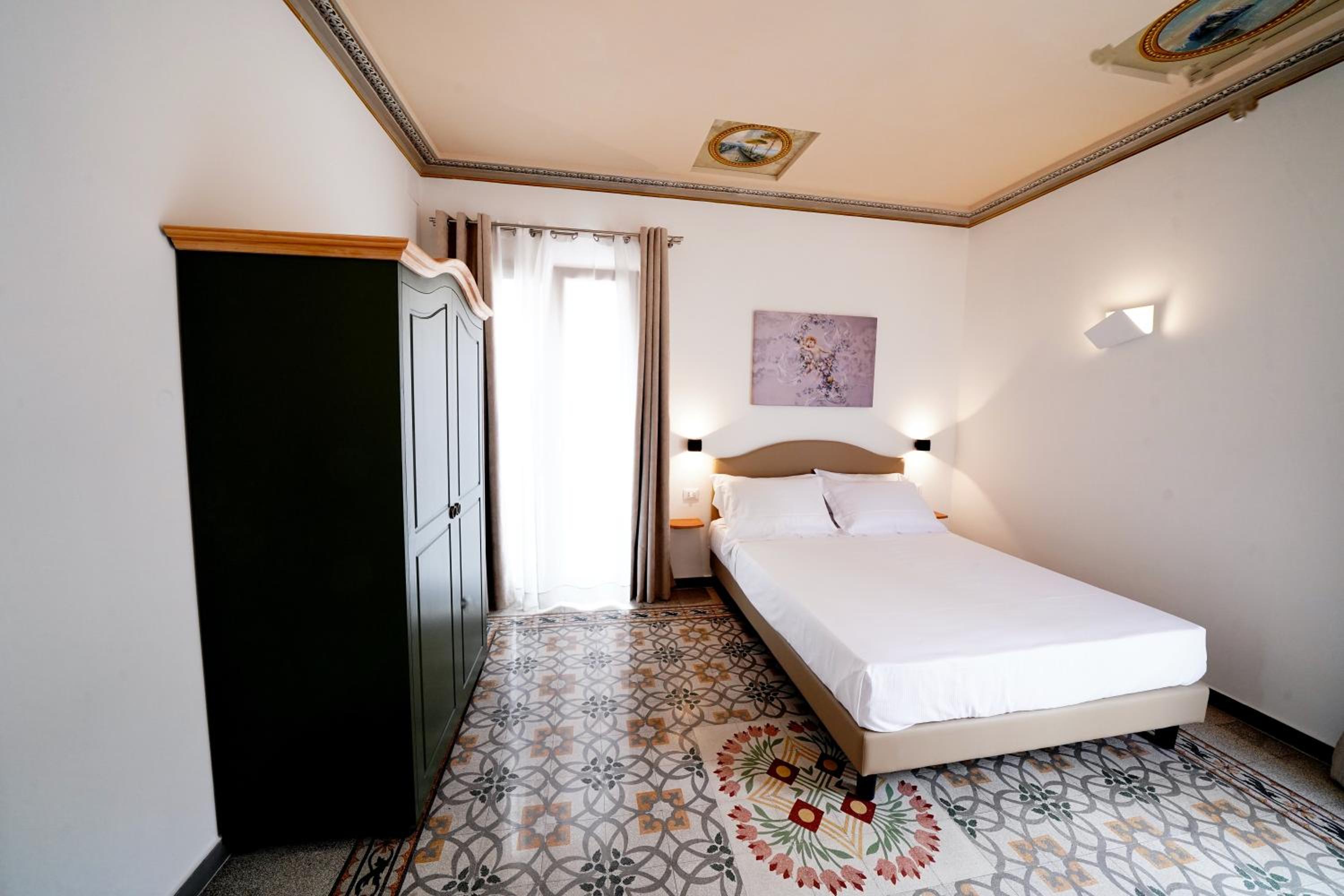 Ducas Rooms and Suite view 2
