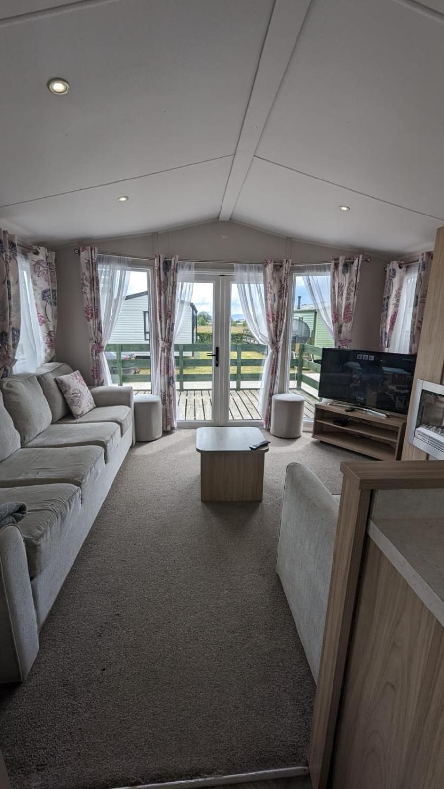 The Brockenhurst 25 view 2