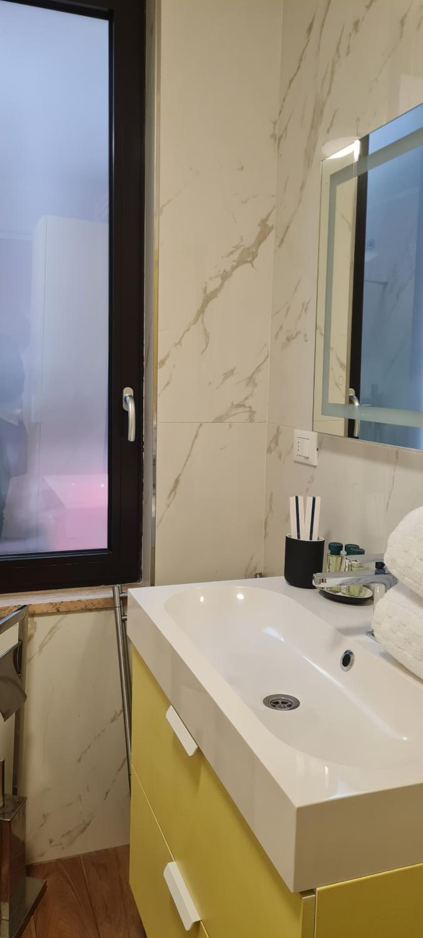 NJ Hotels & Apartments San Pietro all'orto 6