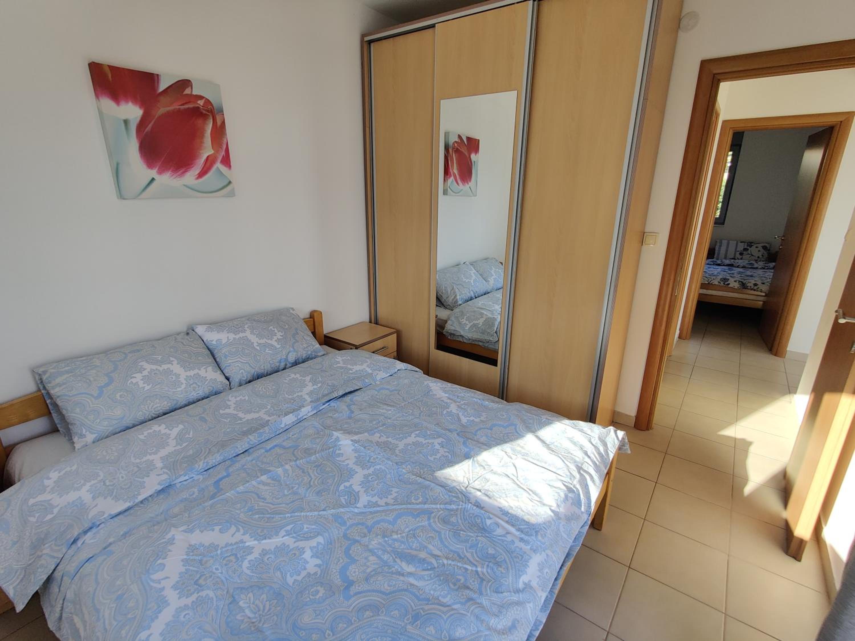 Petrovac Bay apartment with sea view and shared pool