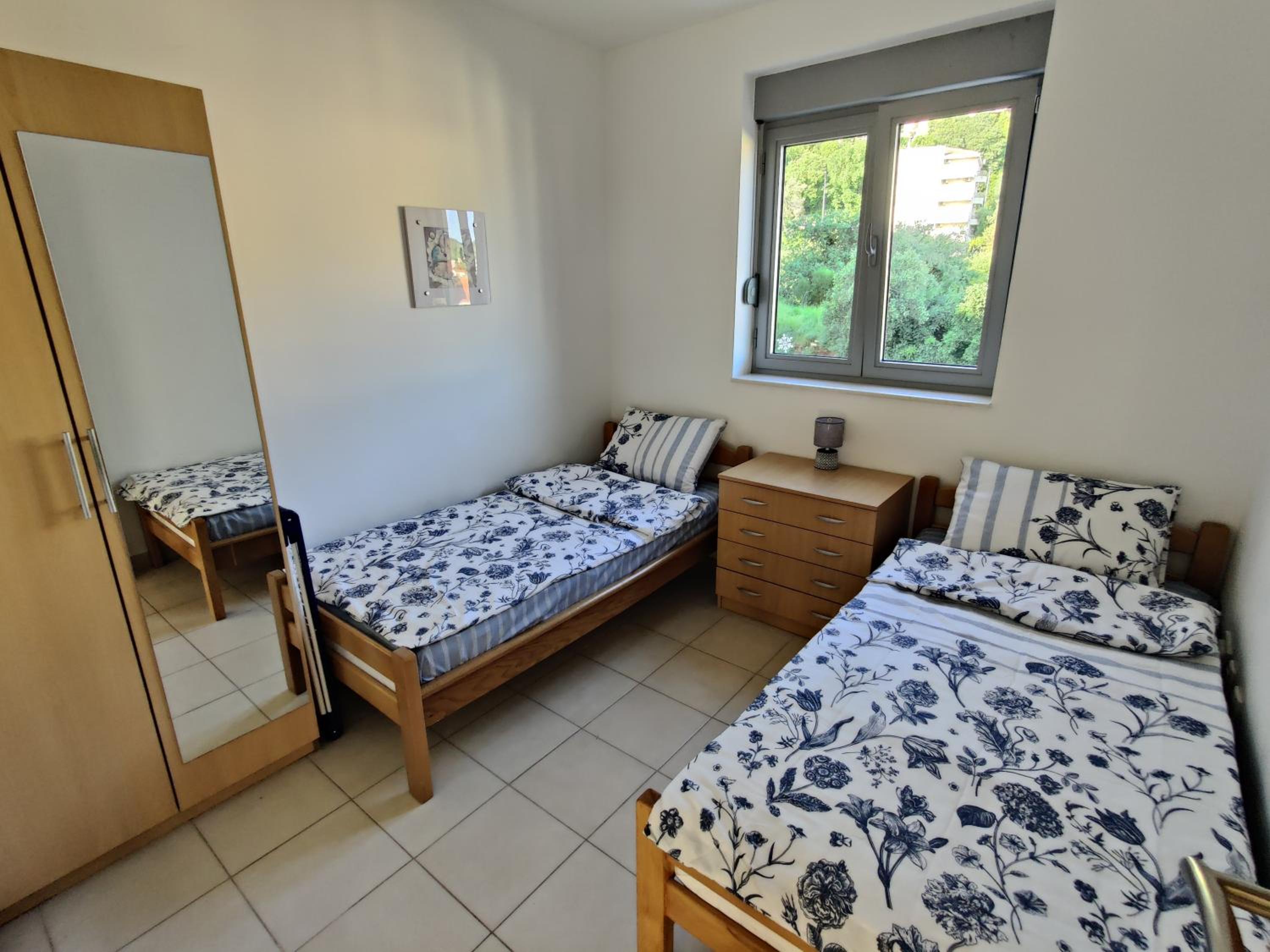 Petrovac Bay apartment with sea view and shared pool