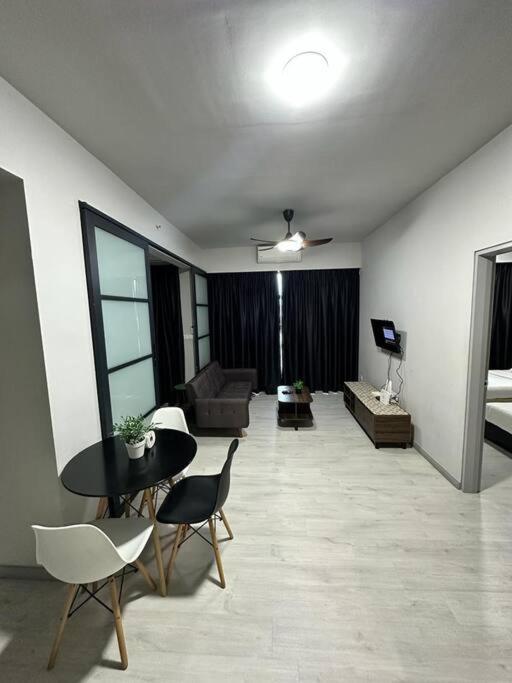 Jesselton Quay by Peach 2BR CityView High Floor photo 6