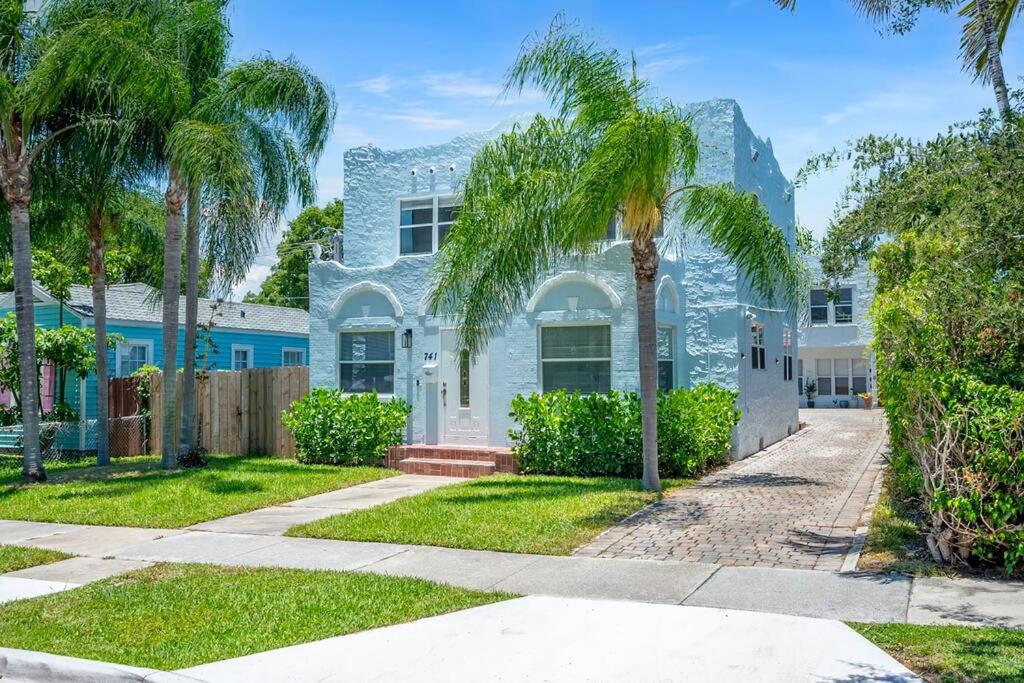 Cozy West Palm Beach Home l 10min to Municipal Beach and more! view 4