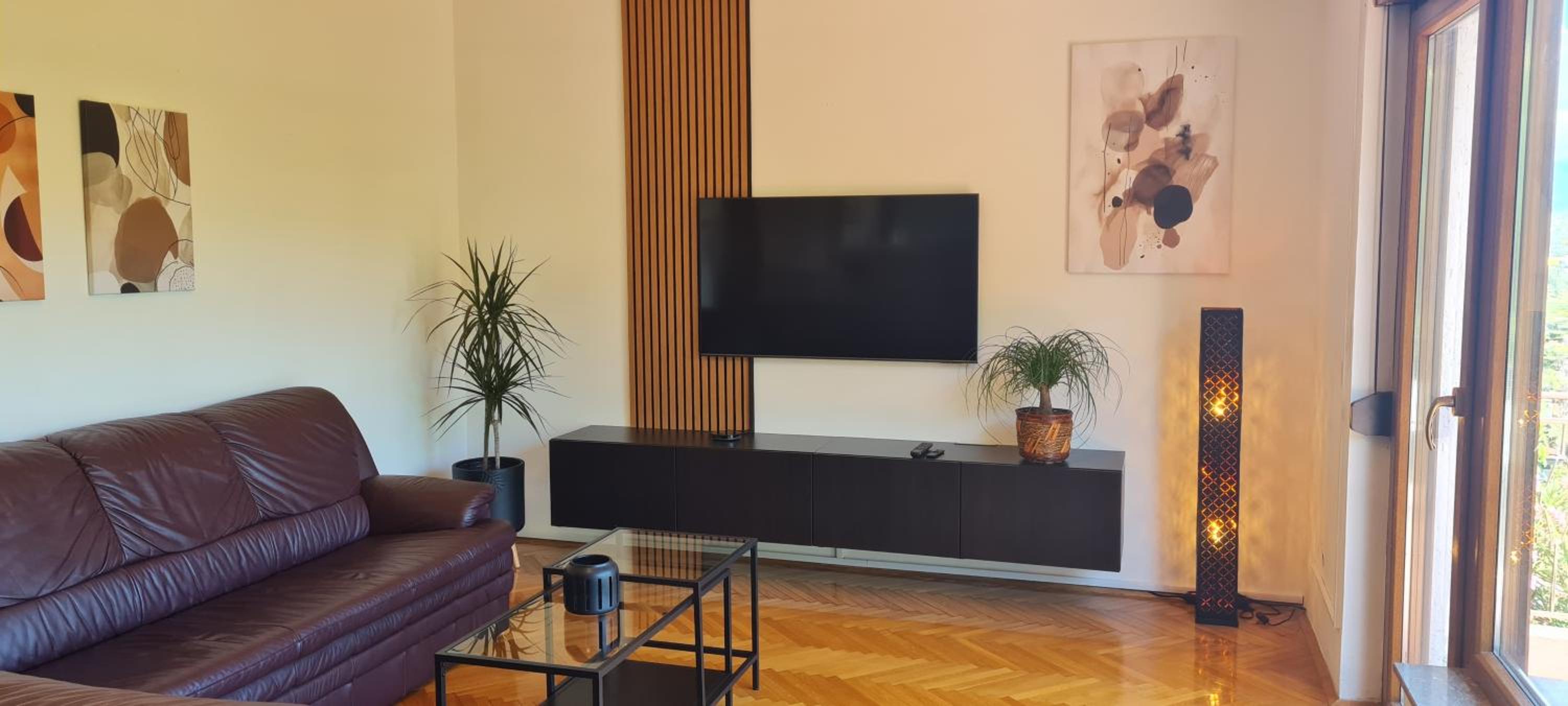 Apartment By the Castle view 2