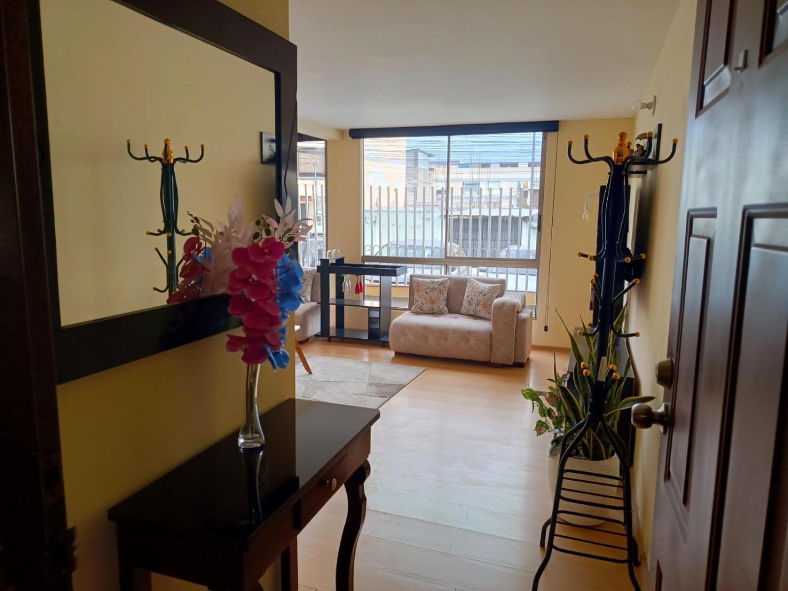 Spacious private rooms close to American Embassy