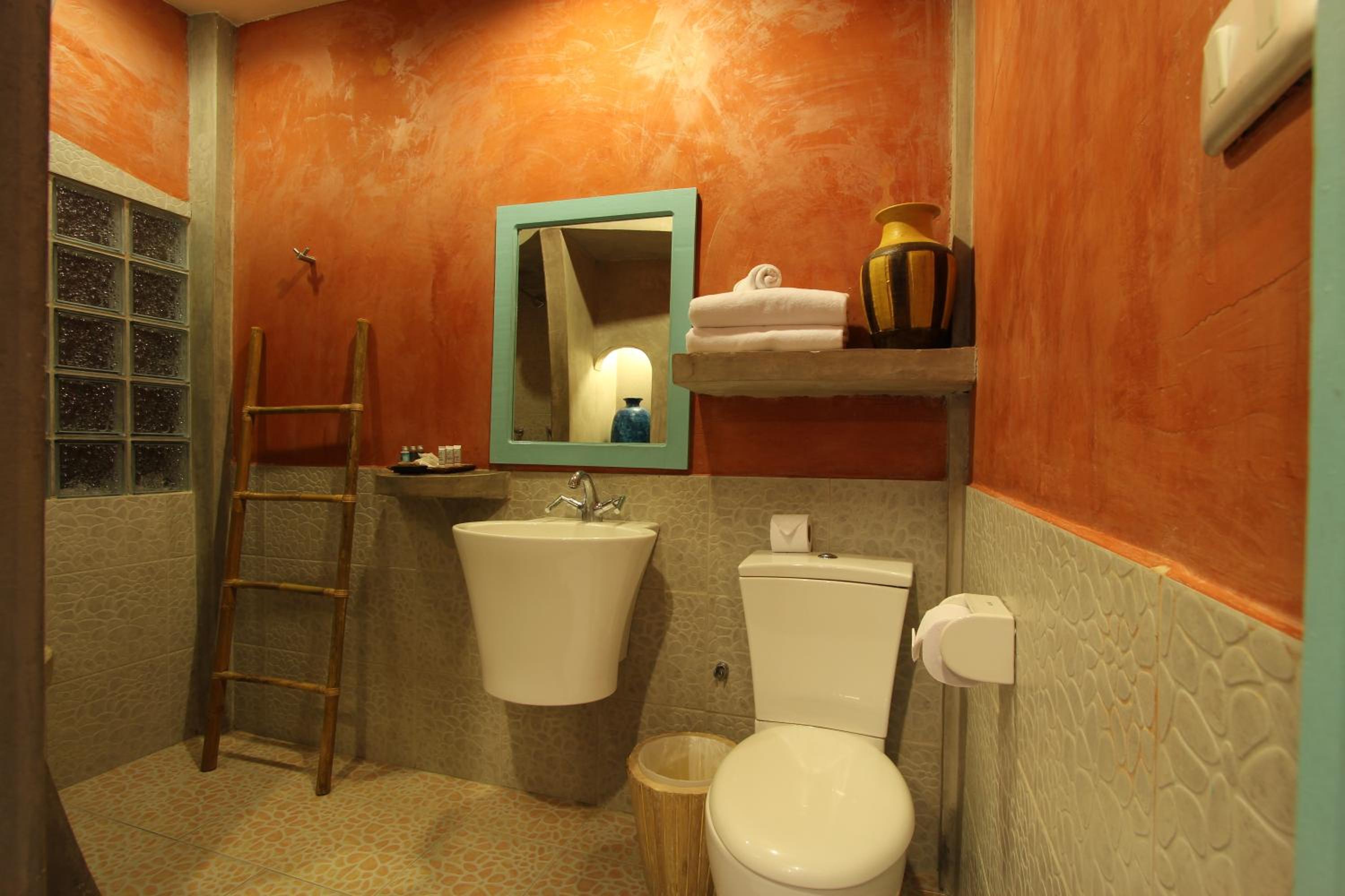 Photo 25