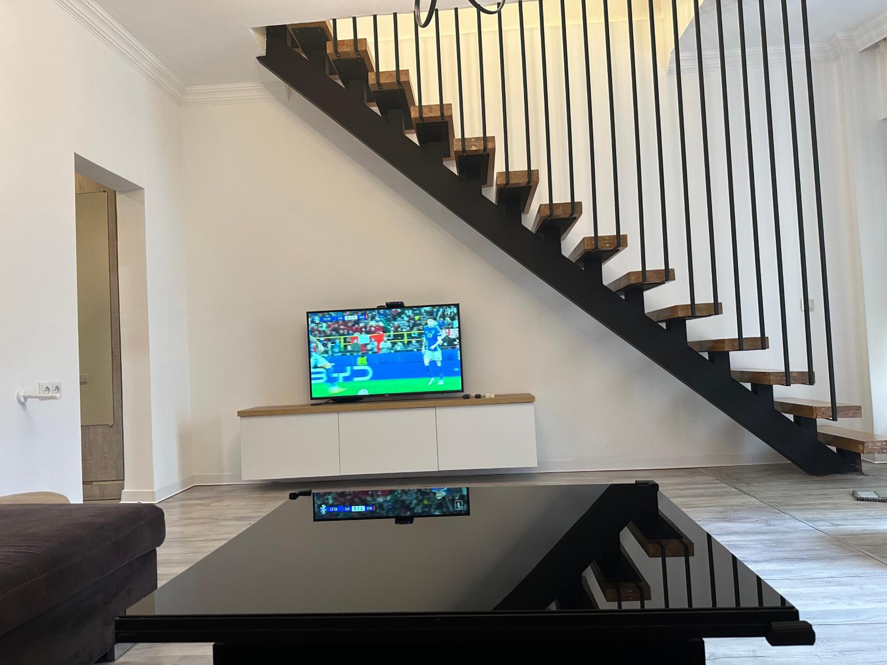 Irakli's Apartment