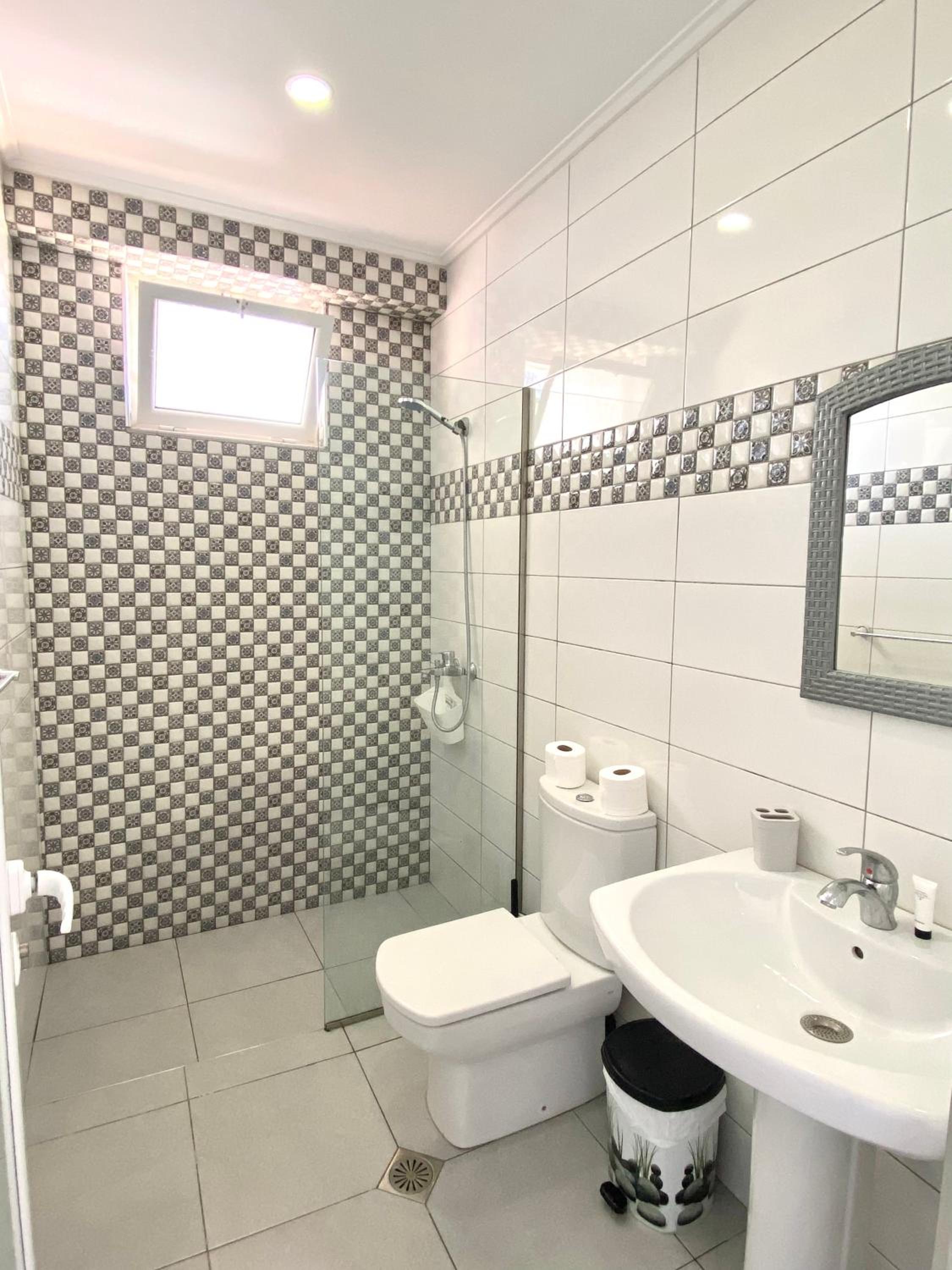 Santa Paola Apartments