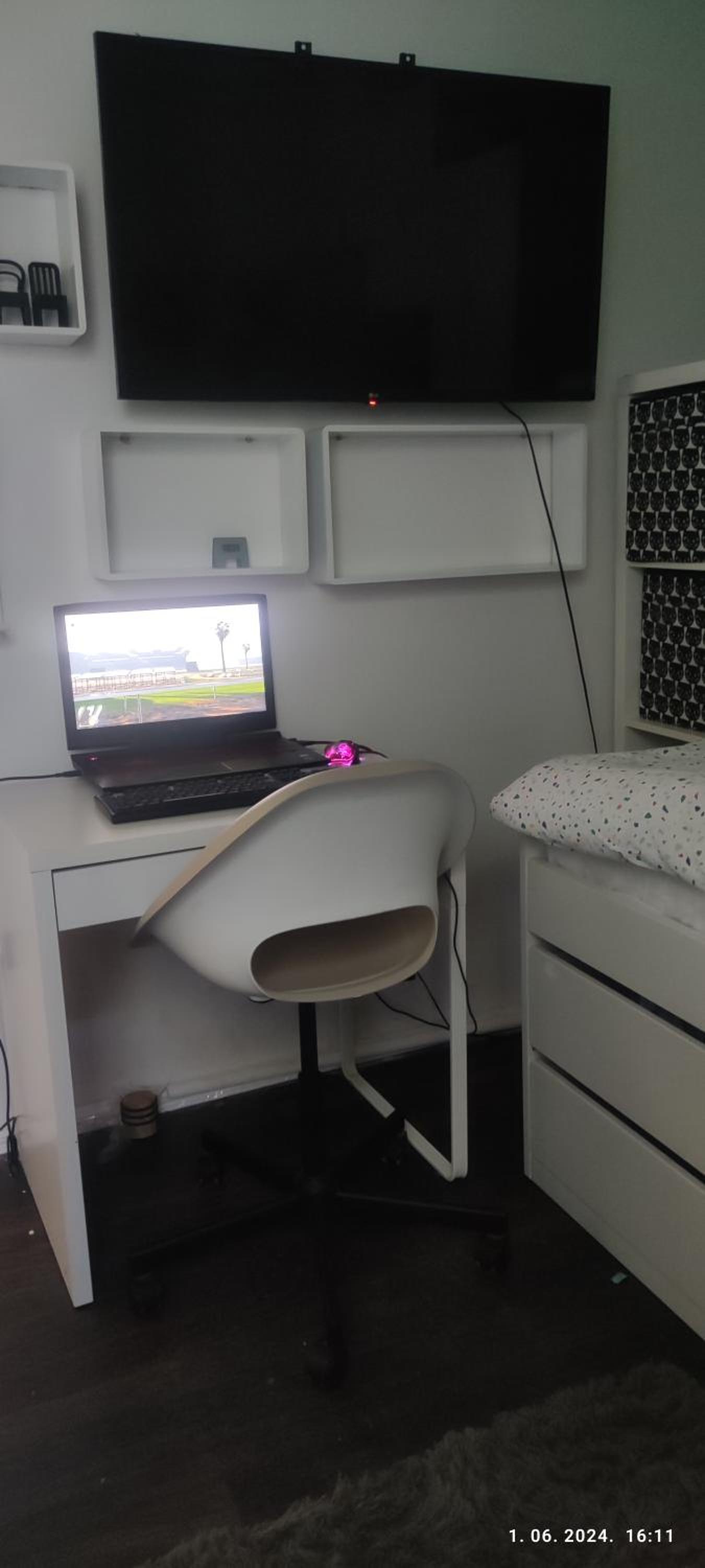 Photo 18