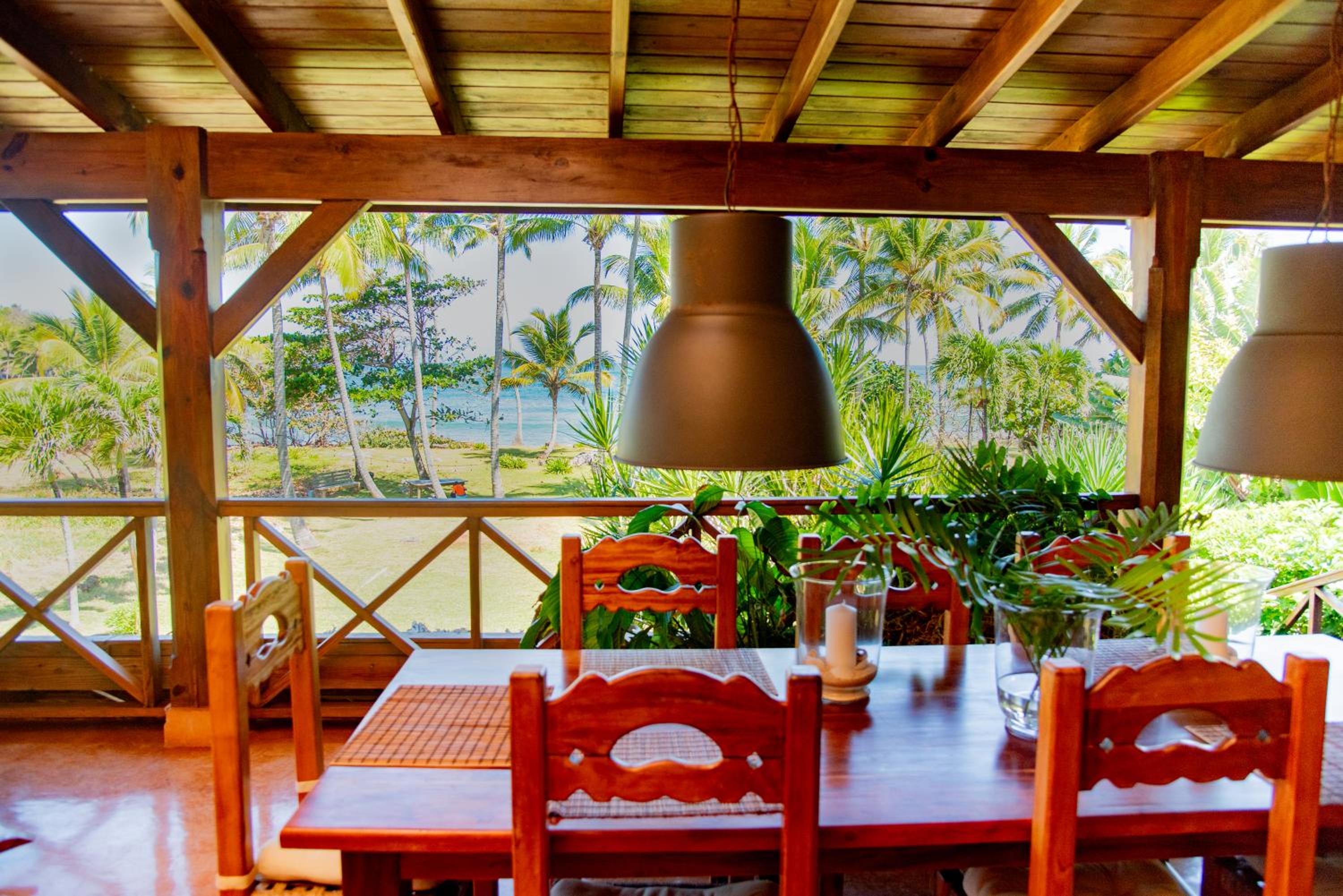 Villa Flamboyan