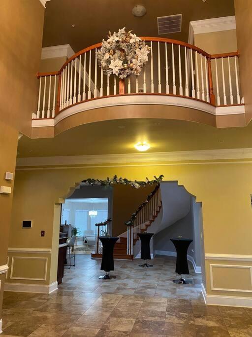 Luxury Mansion near WashingtonDC BnB view 3