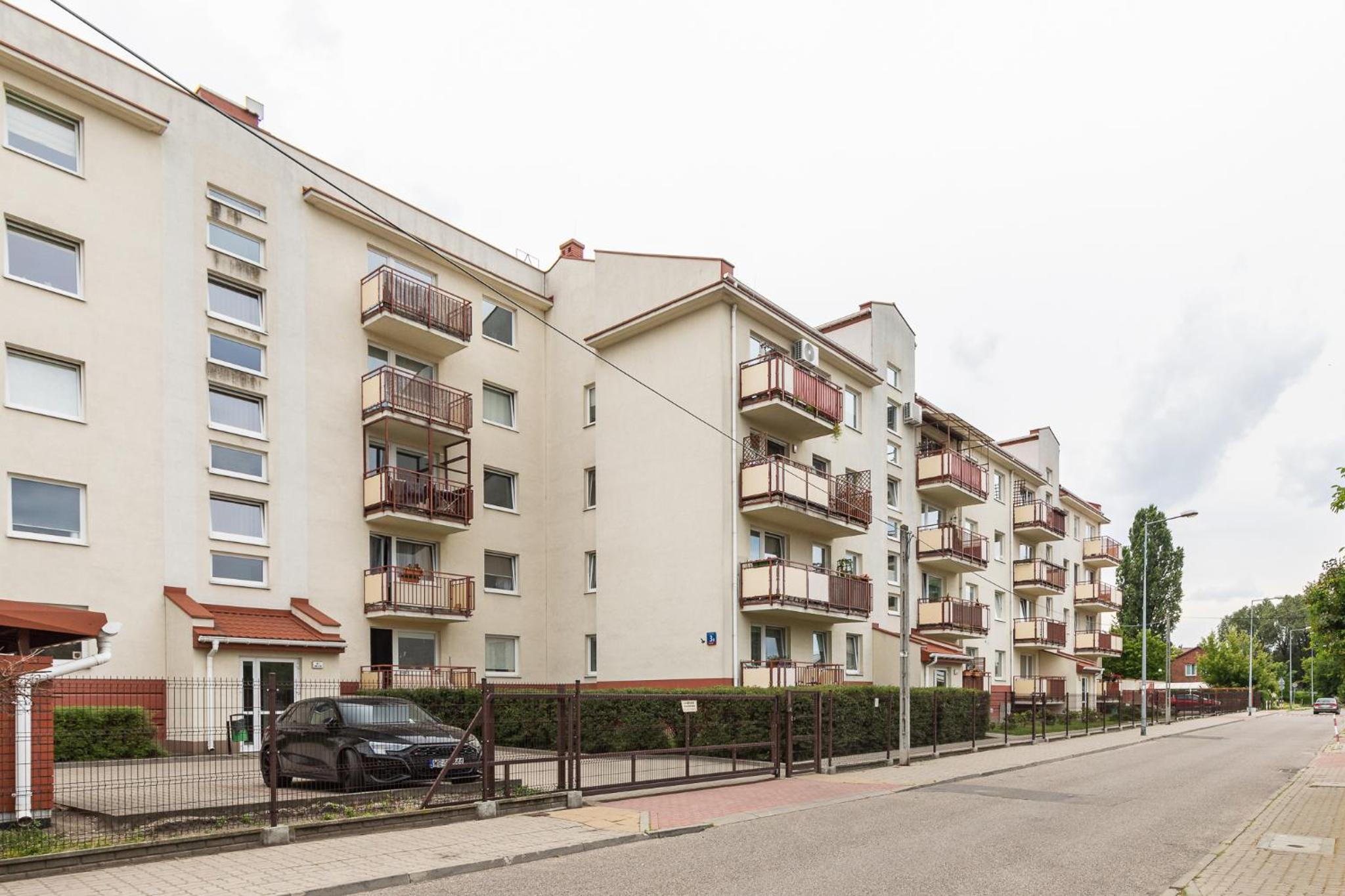 SuperApart Pożarowa 3B, parking