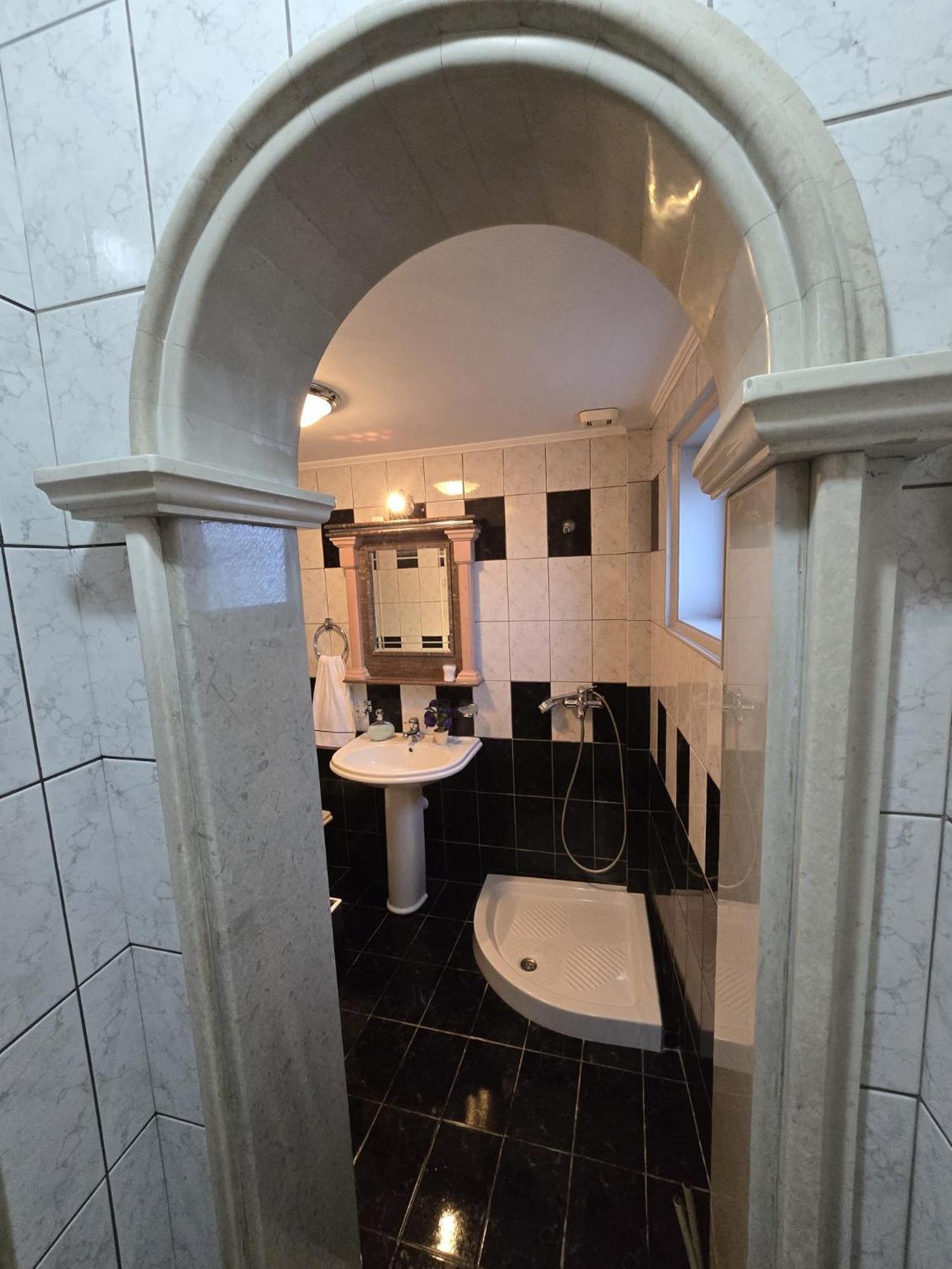 Marble Wonder Home