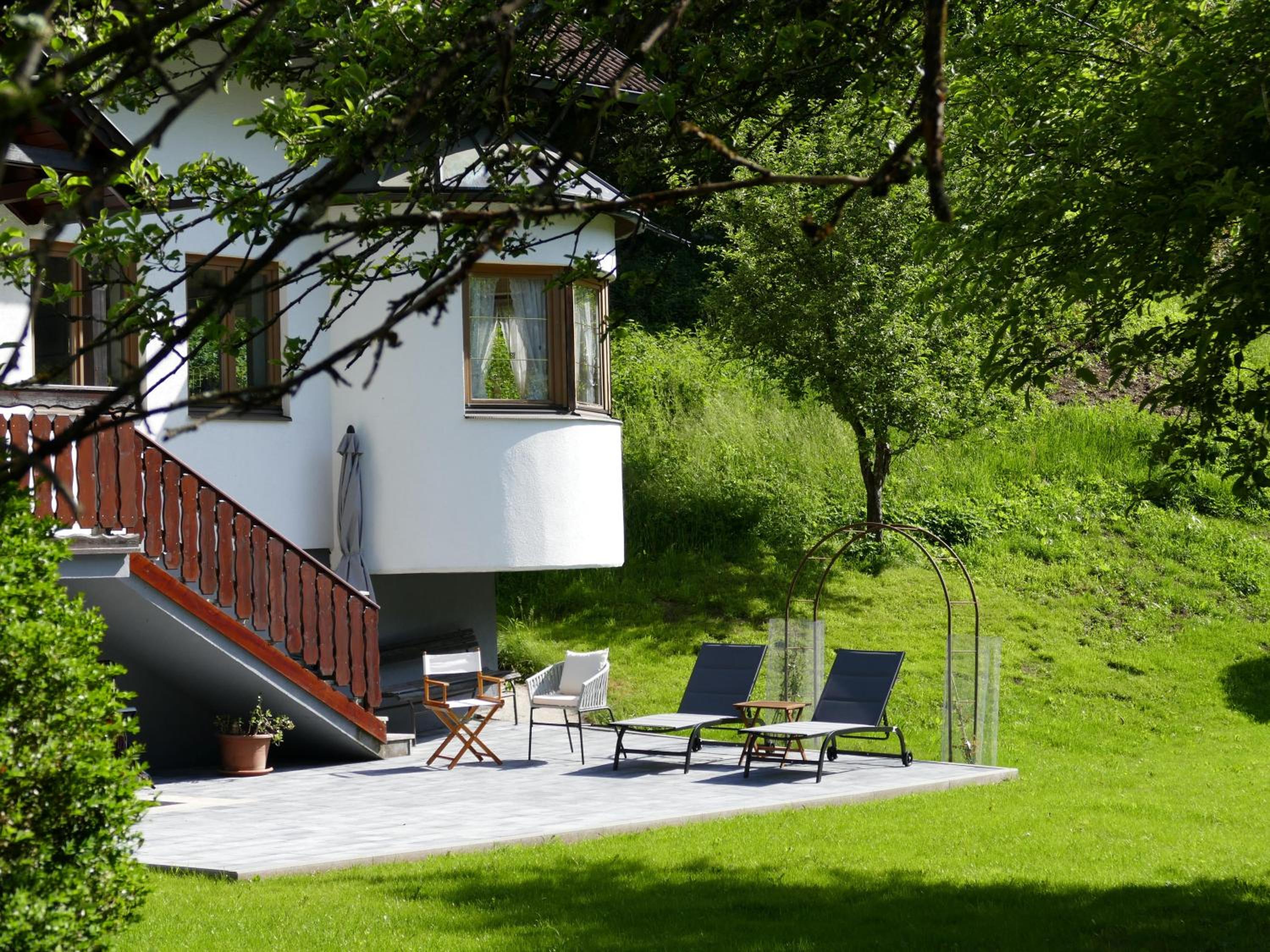Sommerfrische in einem Landhaus der 1960er Jahre