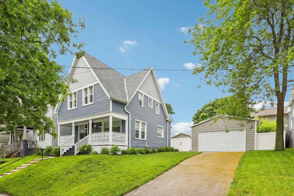 Hotel Historic Home In Brewers Hill With Hot Tub!