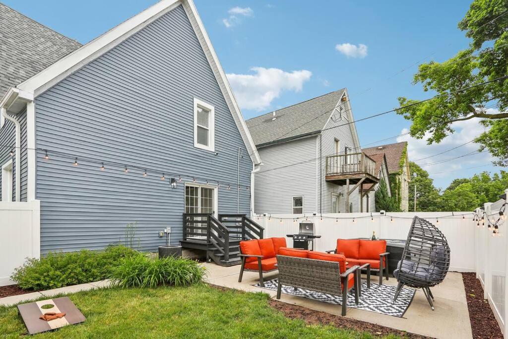 Historic Home in Brewers Hill with hot tub! view 5