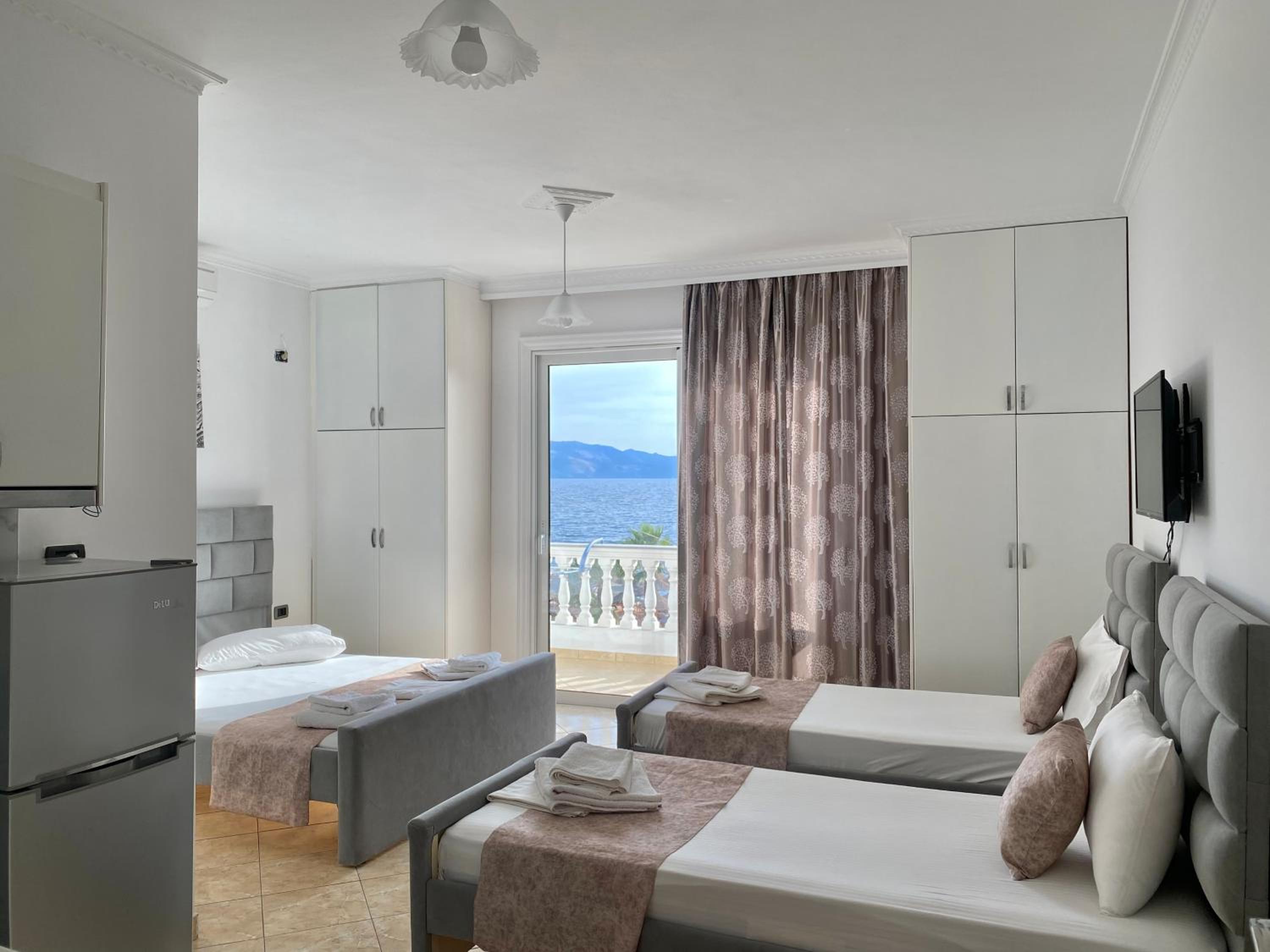 Santa Paola Apartments