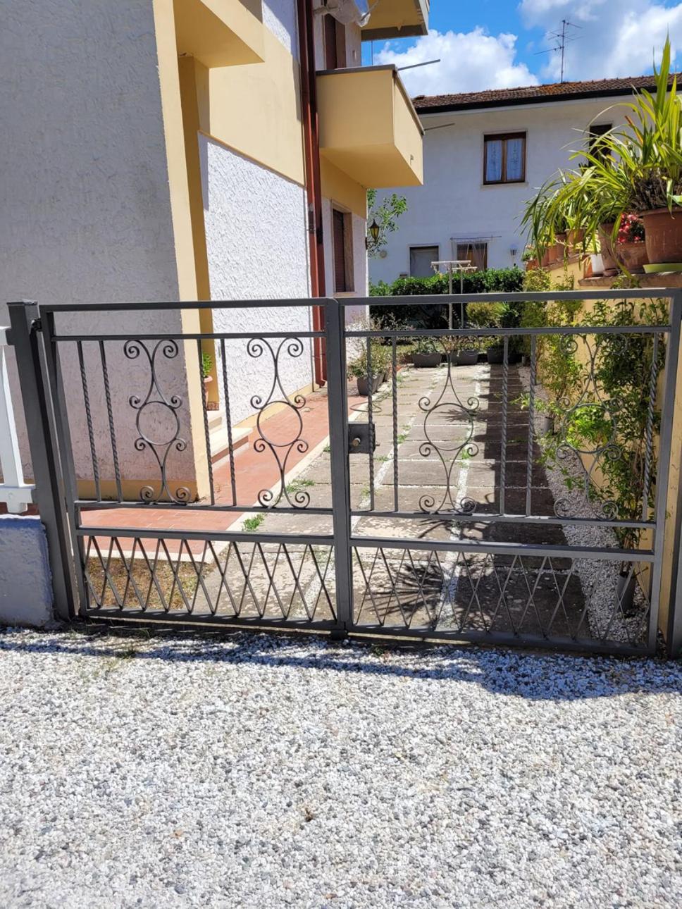Giuliana's house by the sea in Tuscany view 2