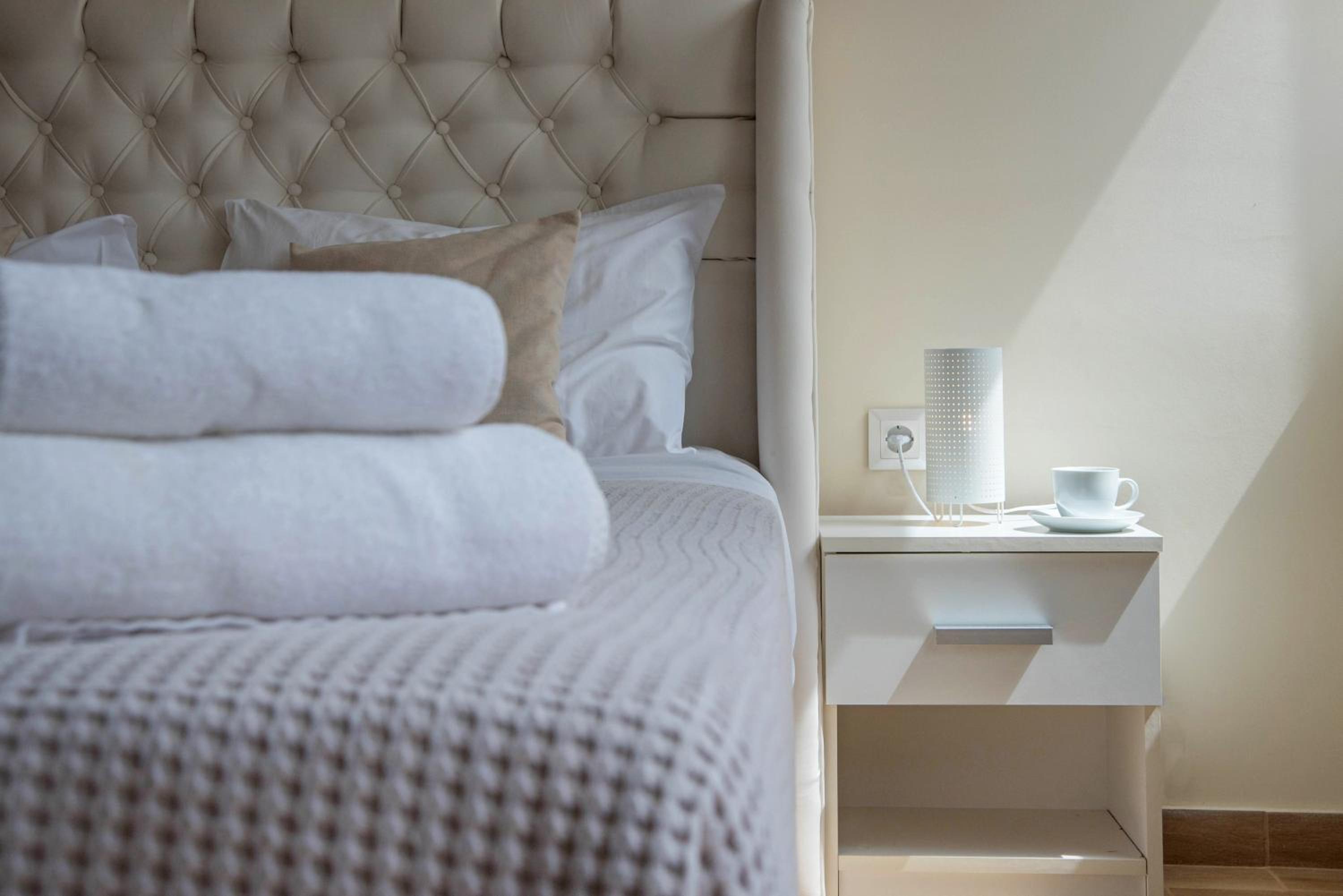 Amazing Apartments @ Aiolou Str.