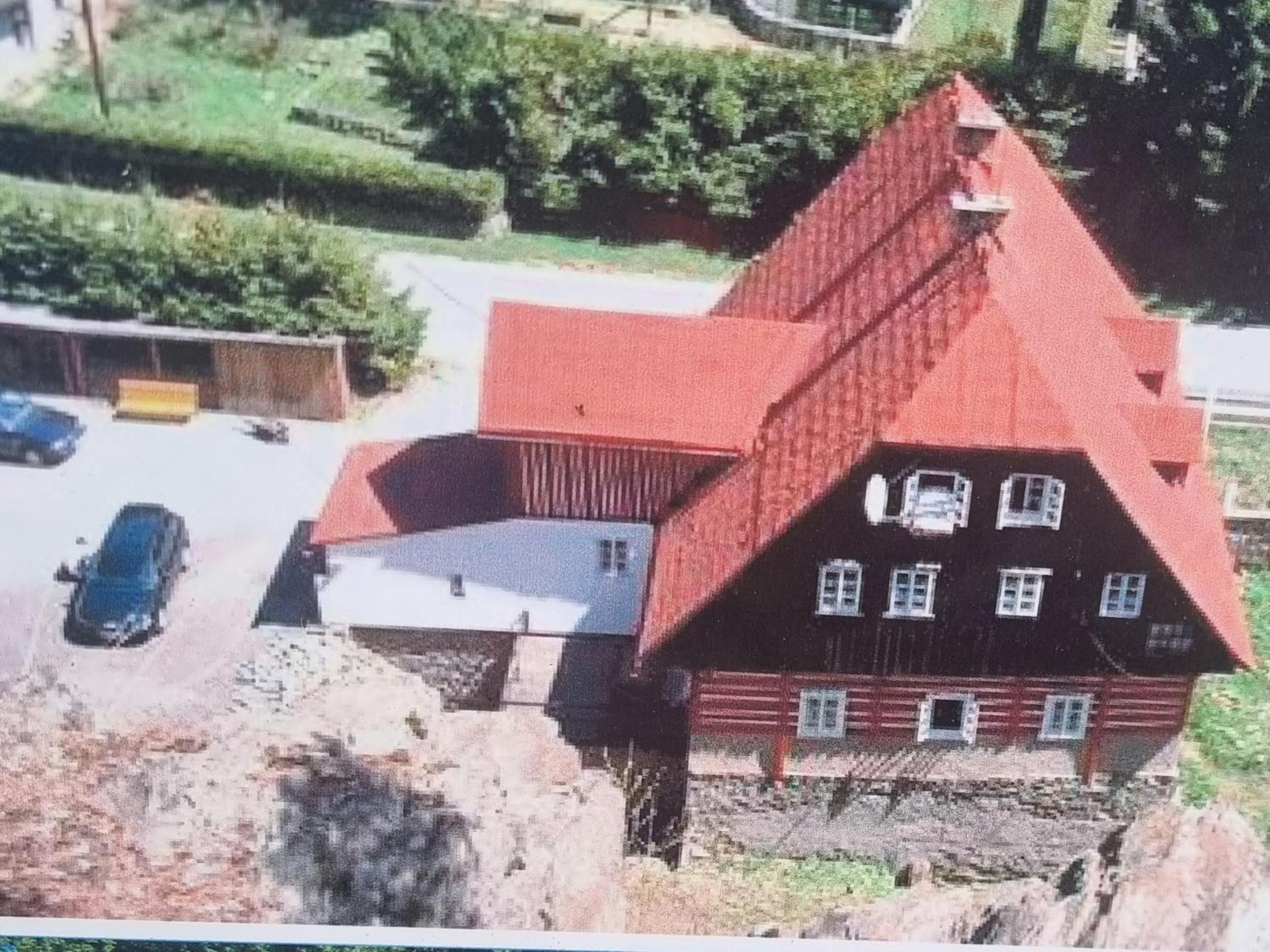 Roubenka Mlýn u skály Deštné v Orlických horách volné termíny 5 bytů