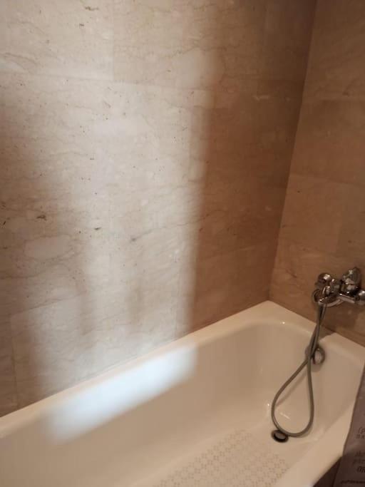 Le Fairouz Appartement Haut Standing centre ville Piscine view 5