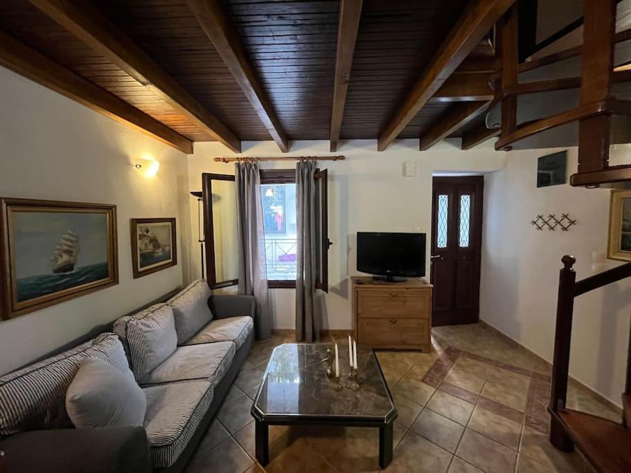 Argi's House Skiathos view 3