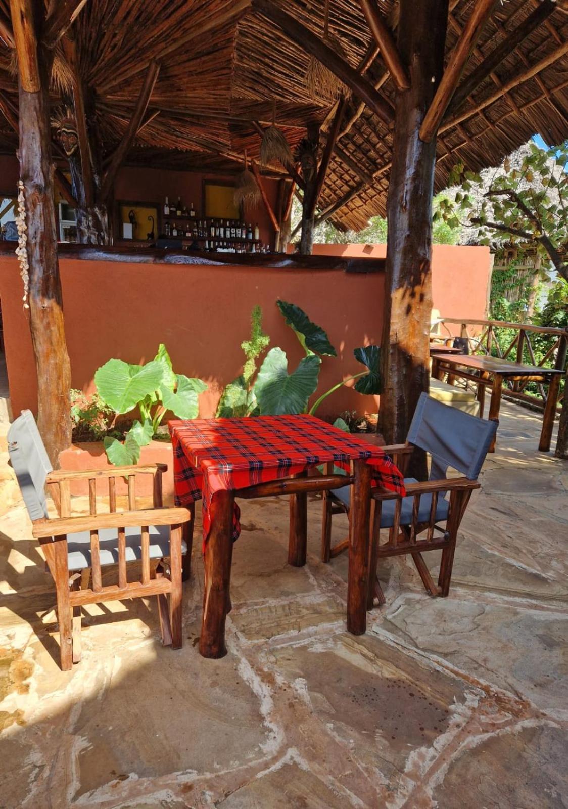 MONKEY MOUNTAIN LODGE
