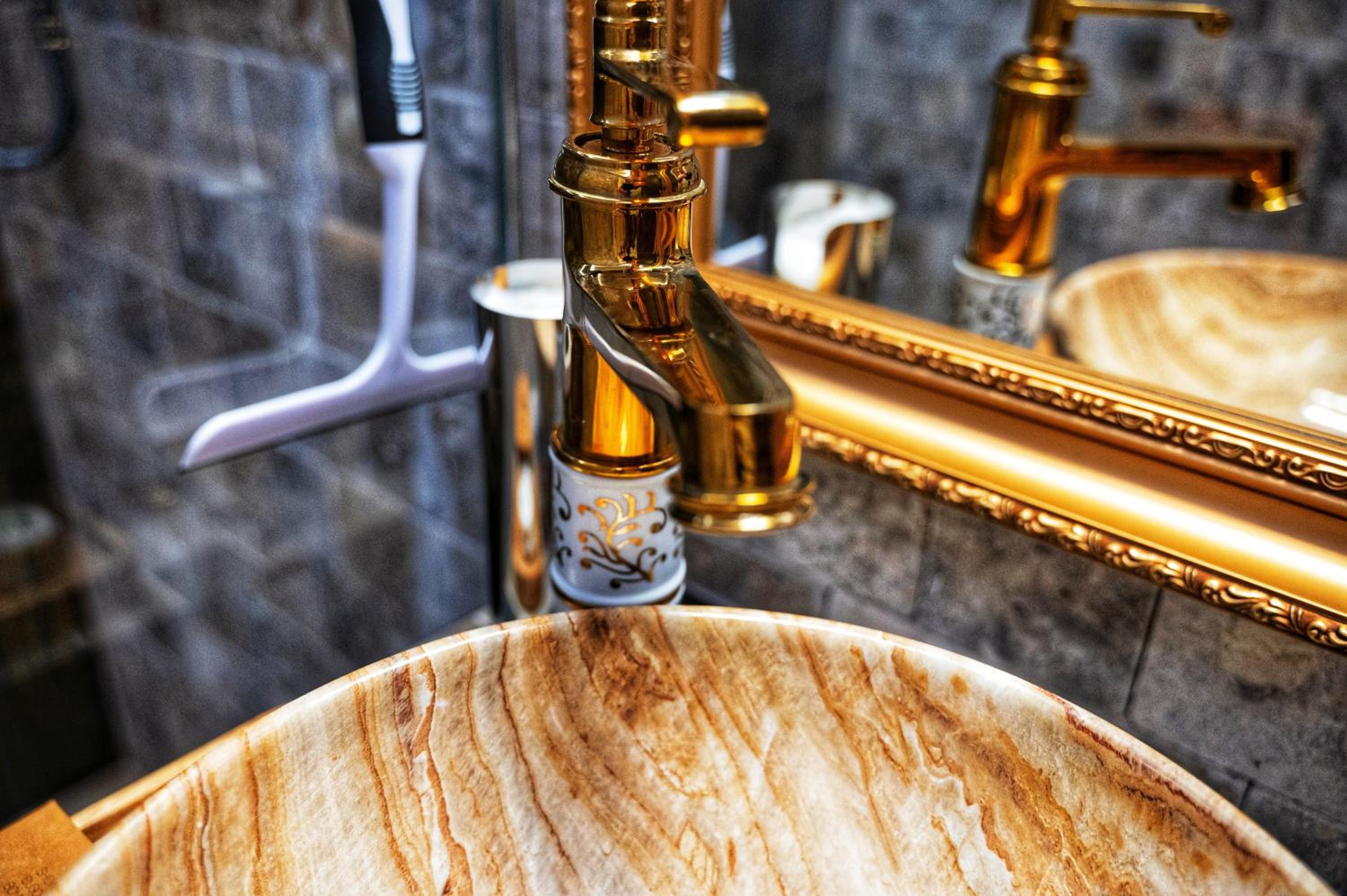 Jacuzzi-Wenge Studio & Spa view 5