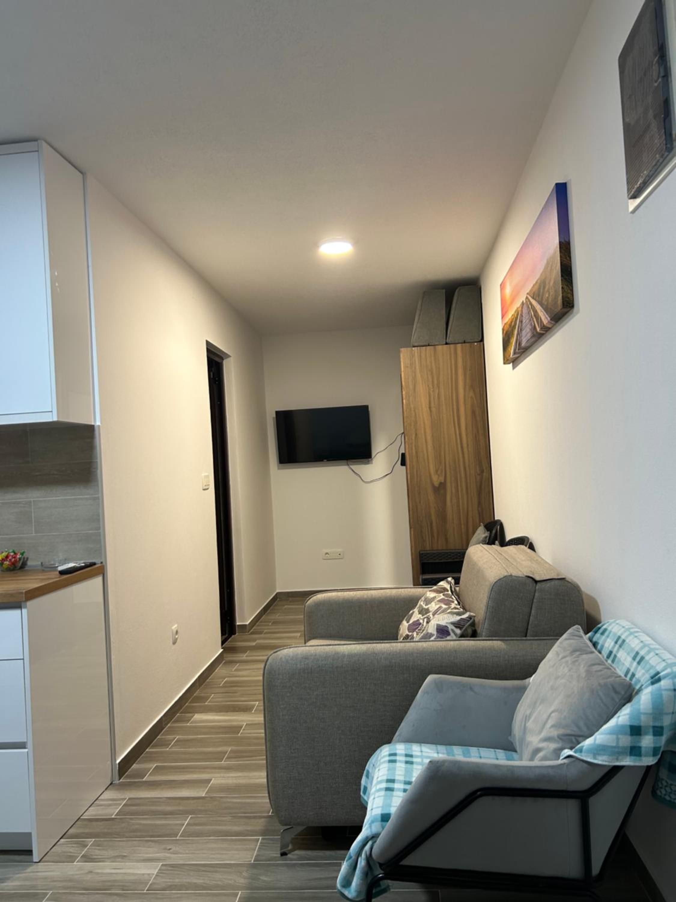 NNL Apartments