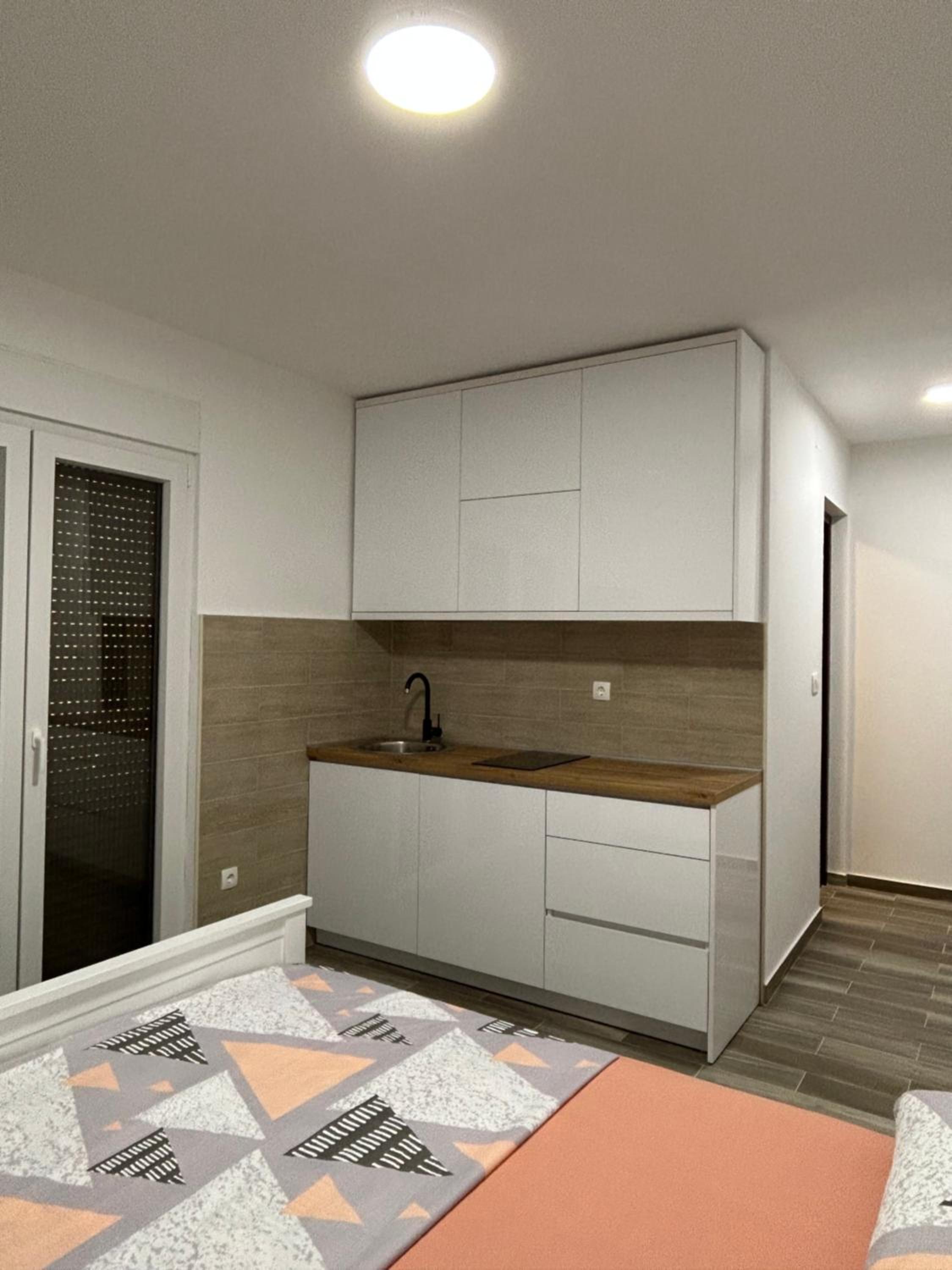 NNL Apartments