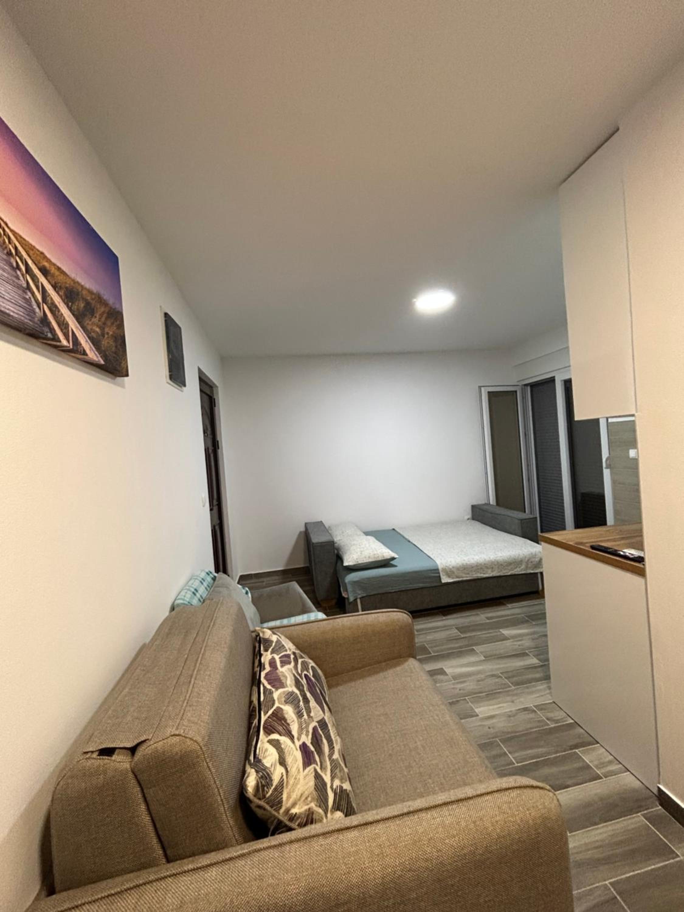 NNL Apartments