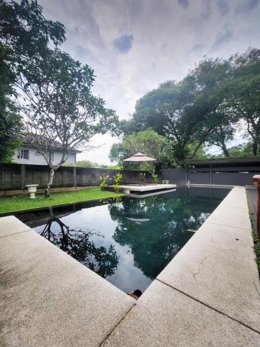 KL PJ Garden Pool Villa Karaoke photo 1