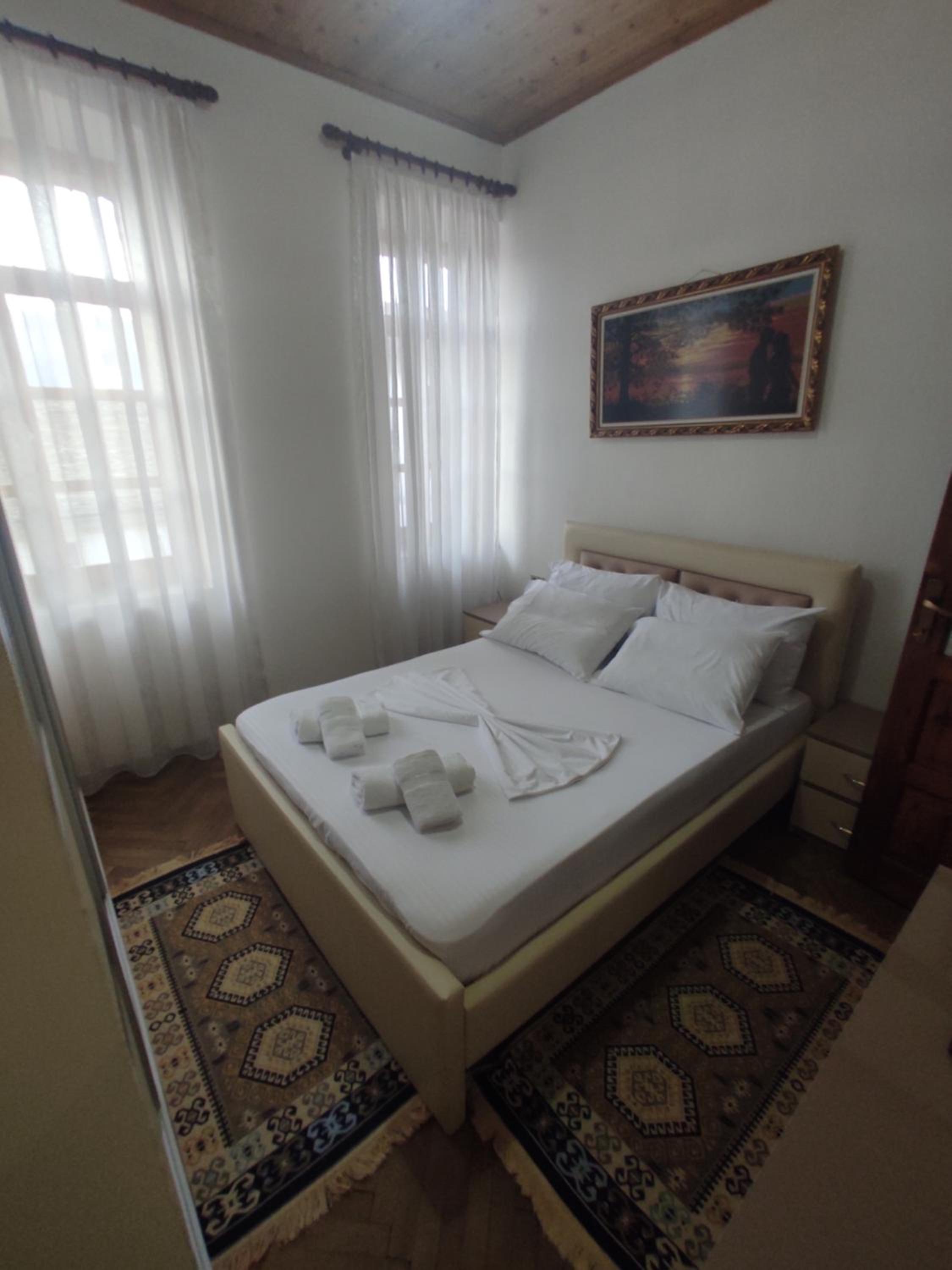 Xheison Apartment