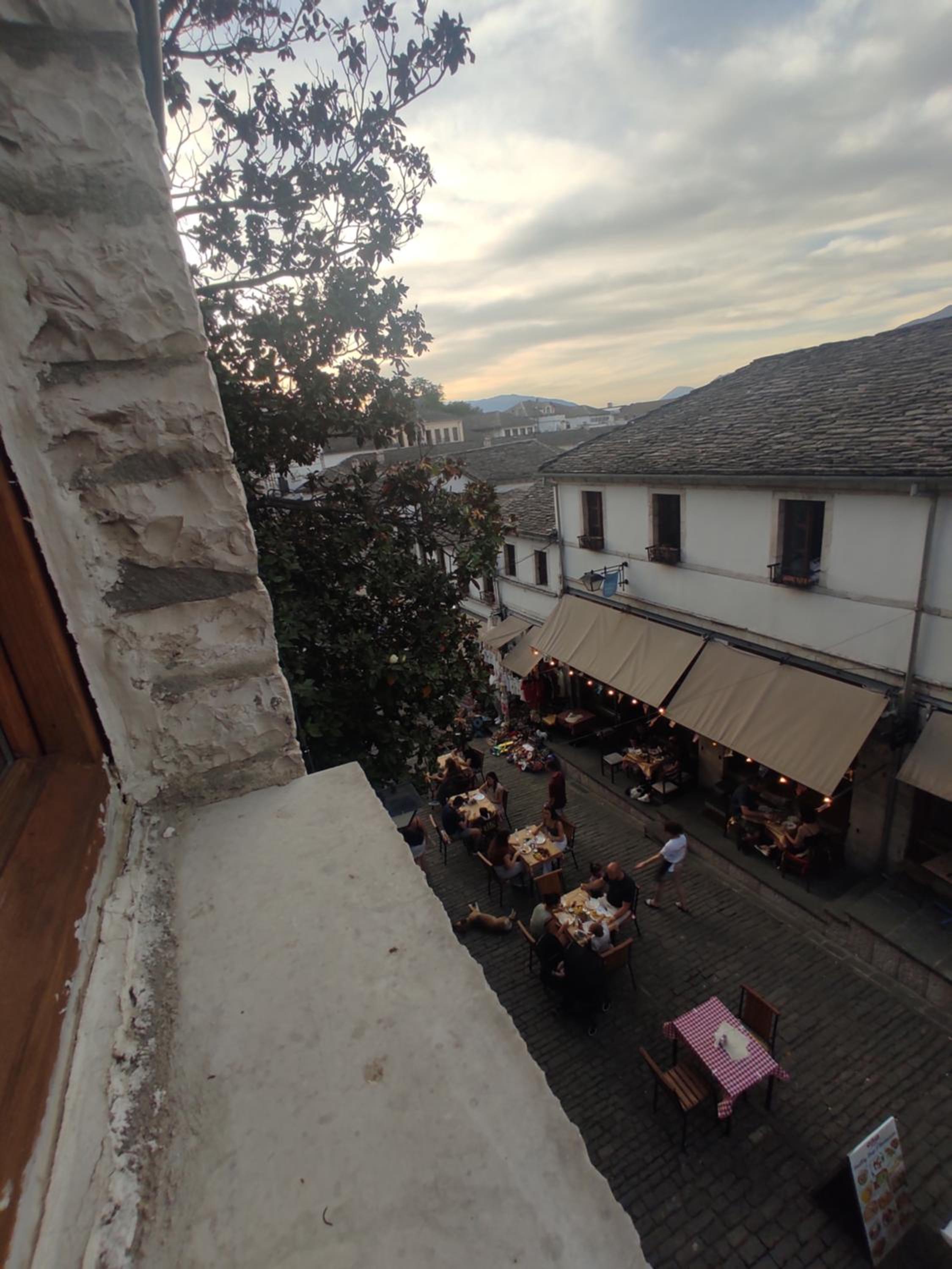 Xheison Apartment