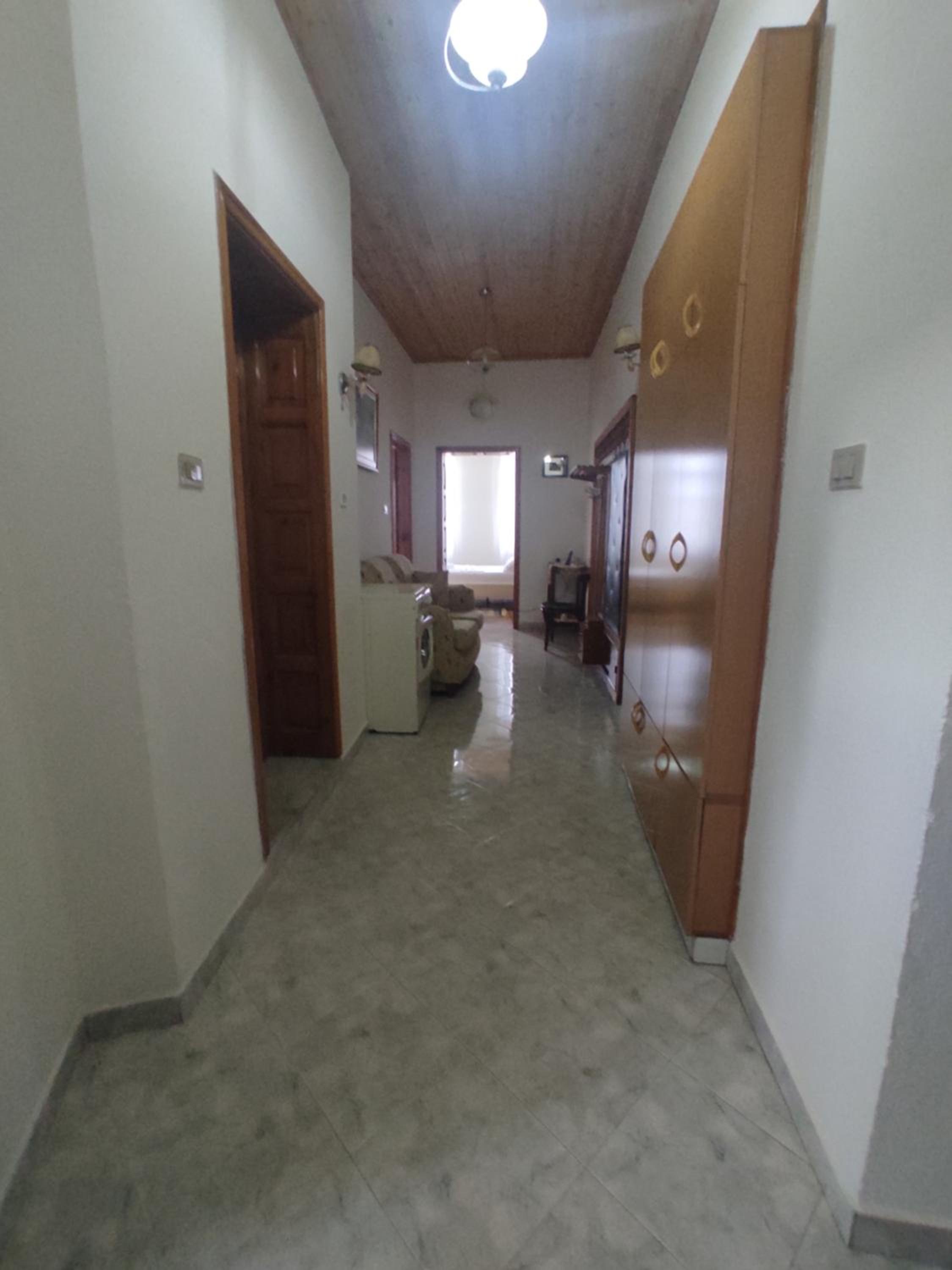 Xheison Apartment