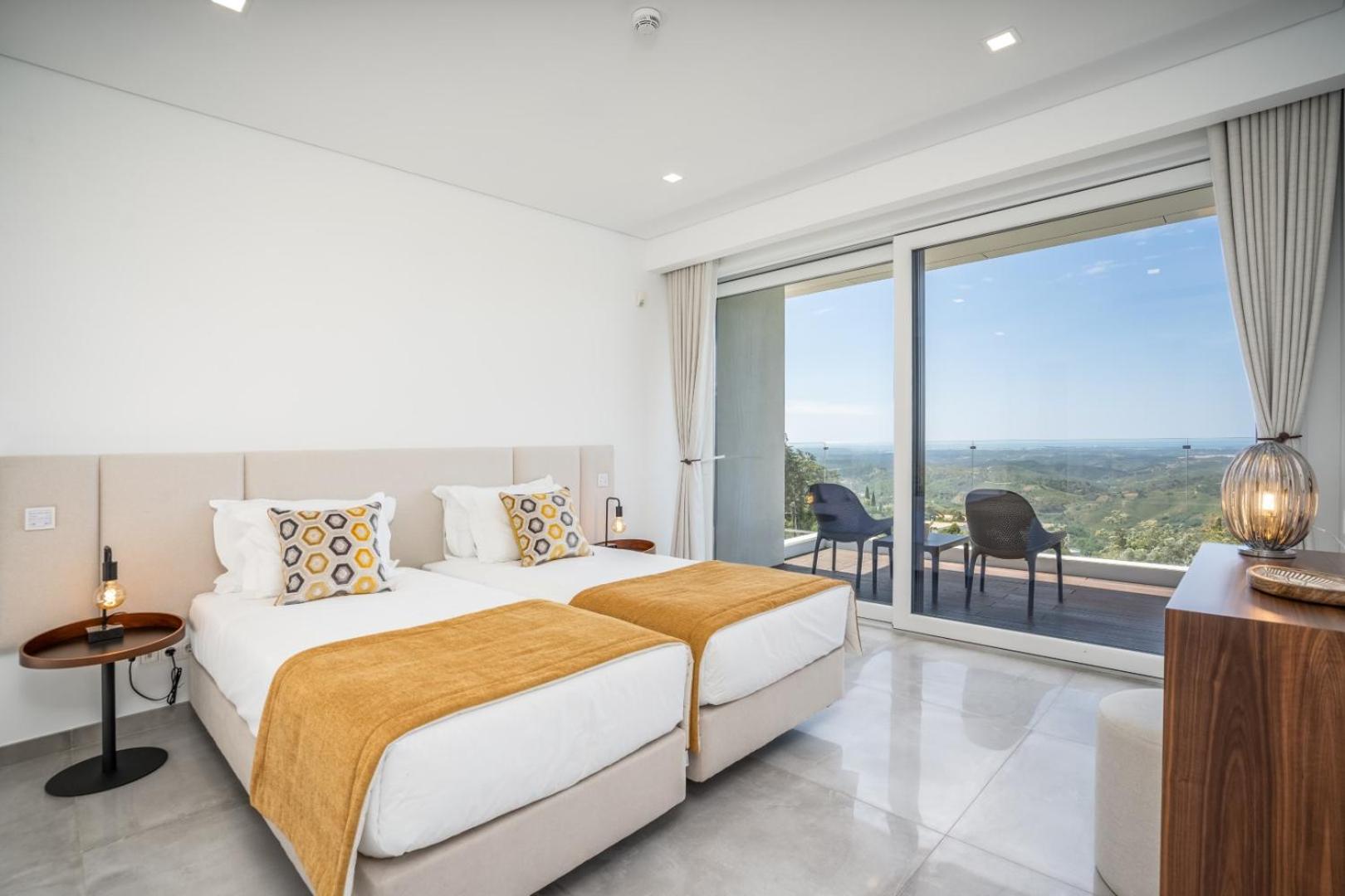 Casa da Colina view 4