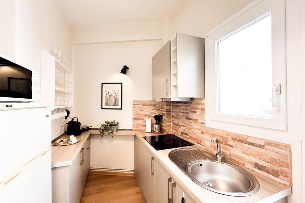 Pame Rentals - Classic Athenian Home in Koukaki