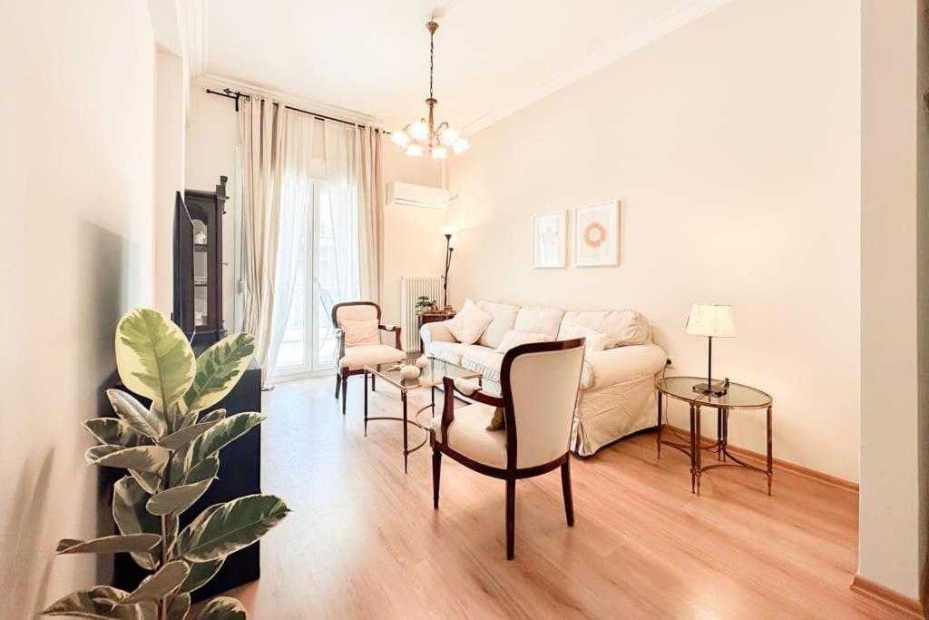 Pame Rentals - Classic Athenian Home in Koukaki