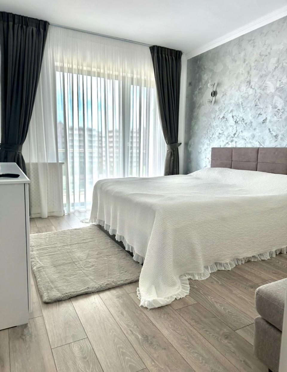 Luxury relax Mamaia Nord view 2