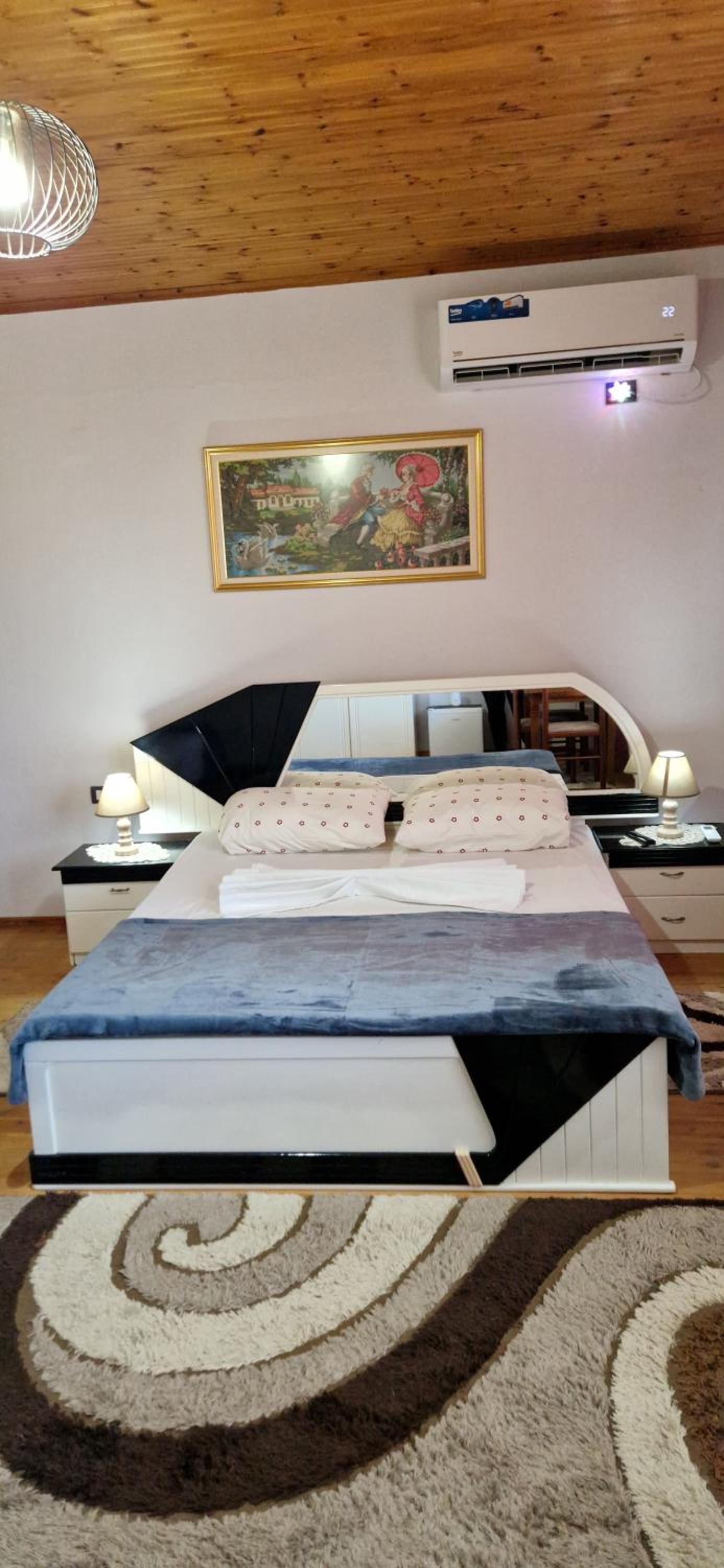 SHENA Guest House