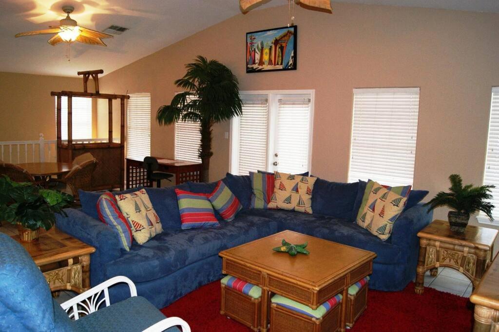 BlueHeaven Mid island home with Pool close to bay view 5
