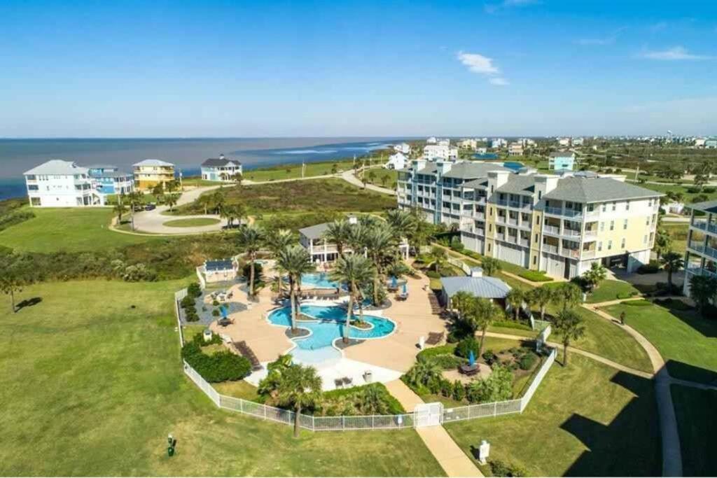 Rise and Shine Beach House with Ocean Views and Pointe West Resort Pools view 2