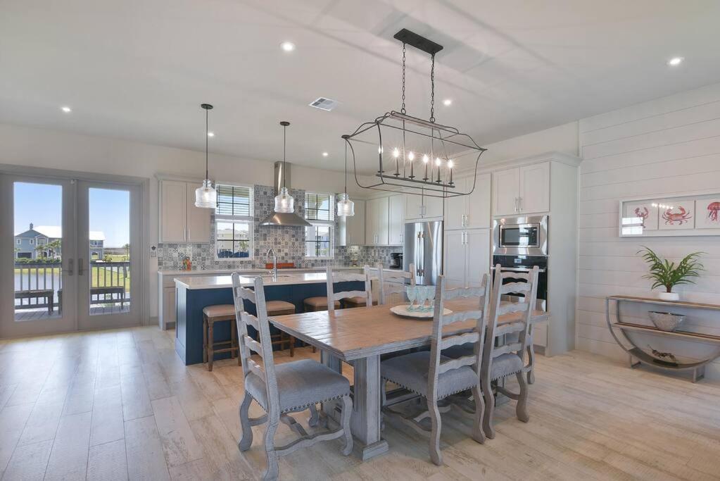 Rise and Shine Beach House with Ocean Views and Pointe West Resort Pools view 4