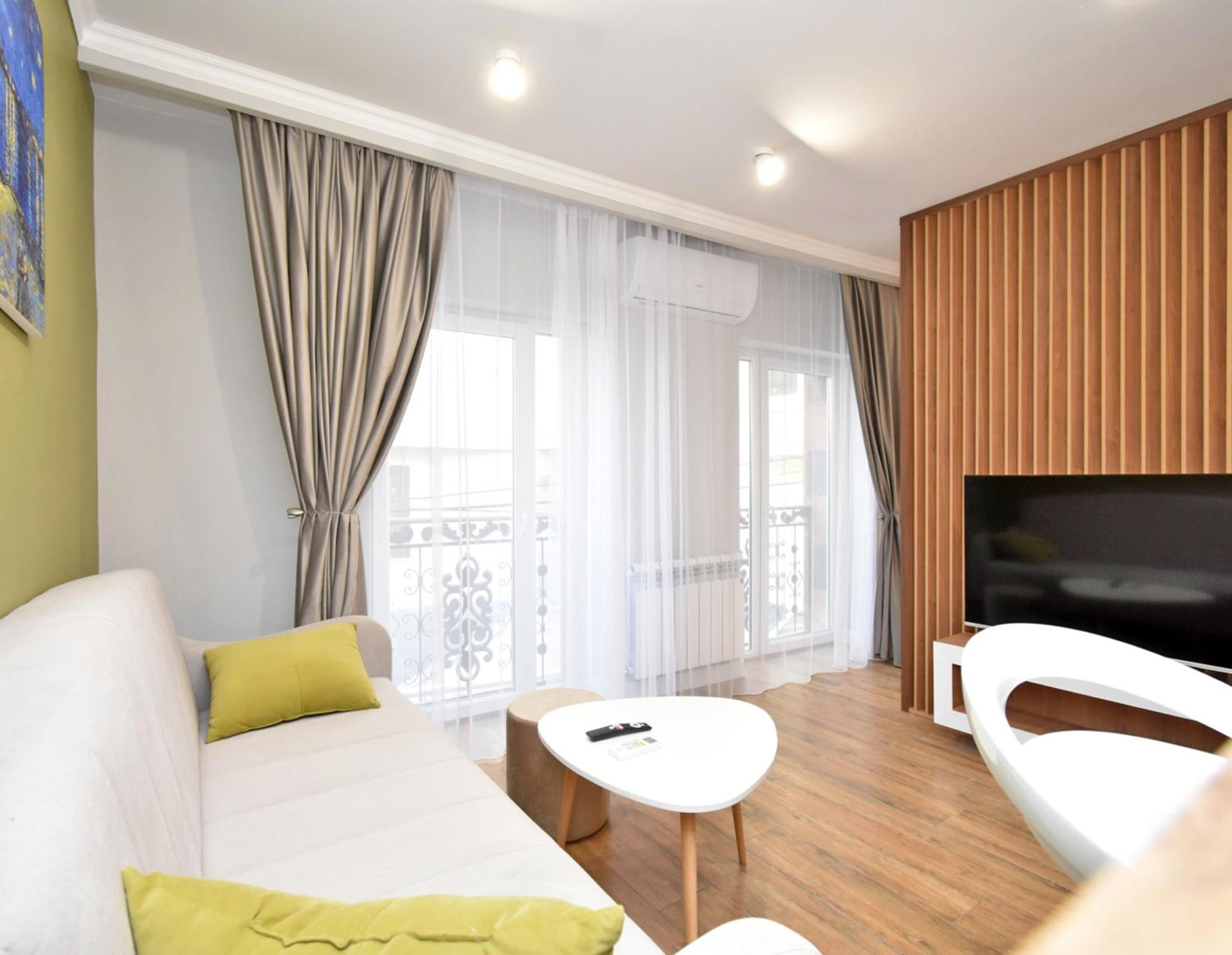 Rester Center Apartment