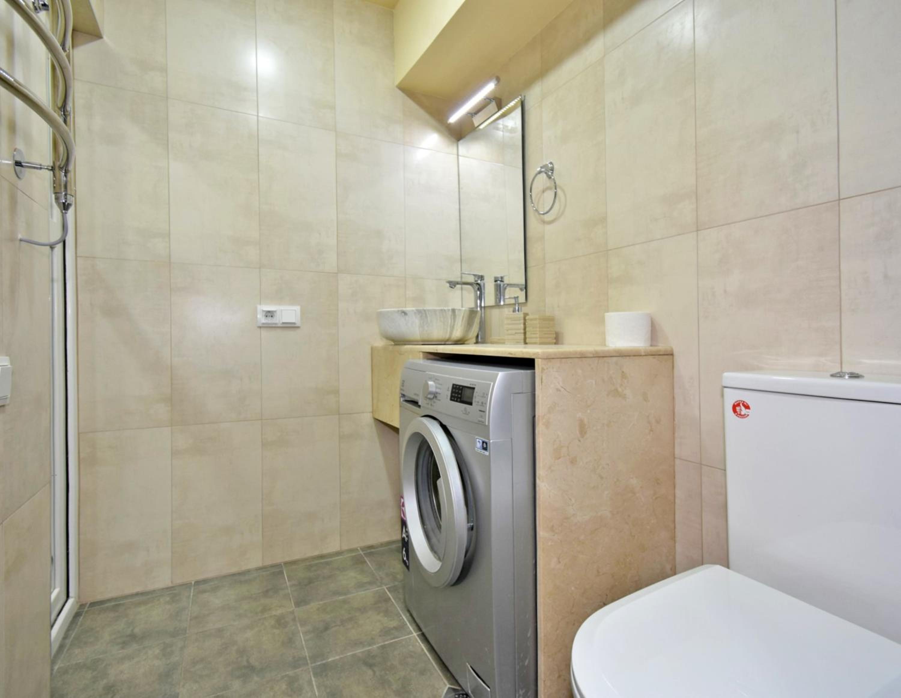 Rester Center Apartment