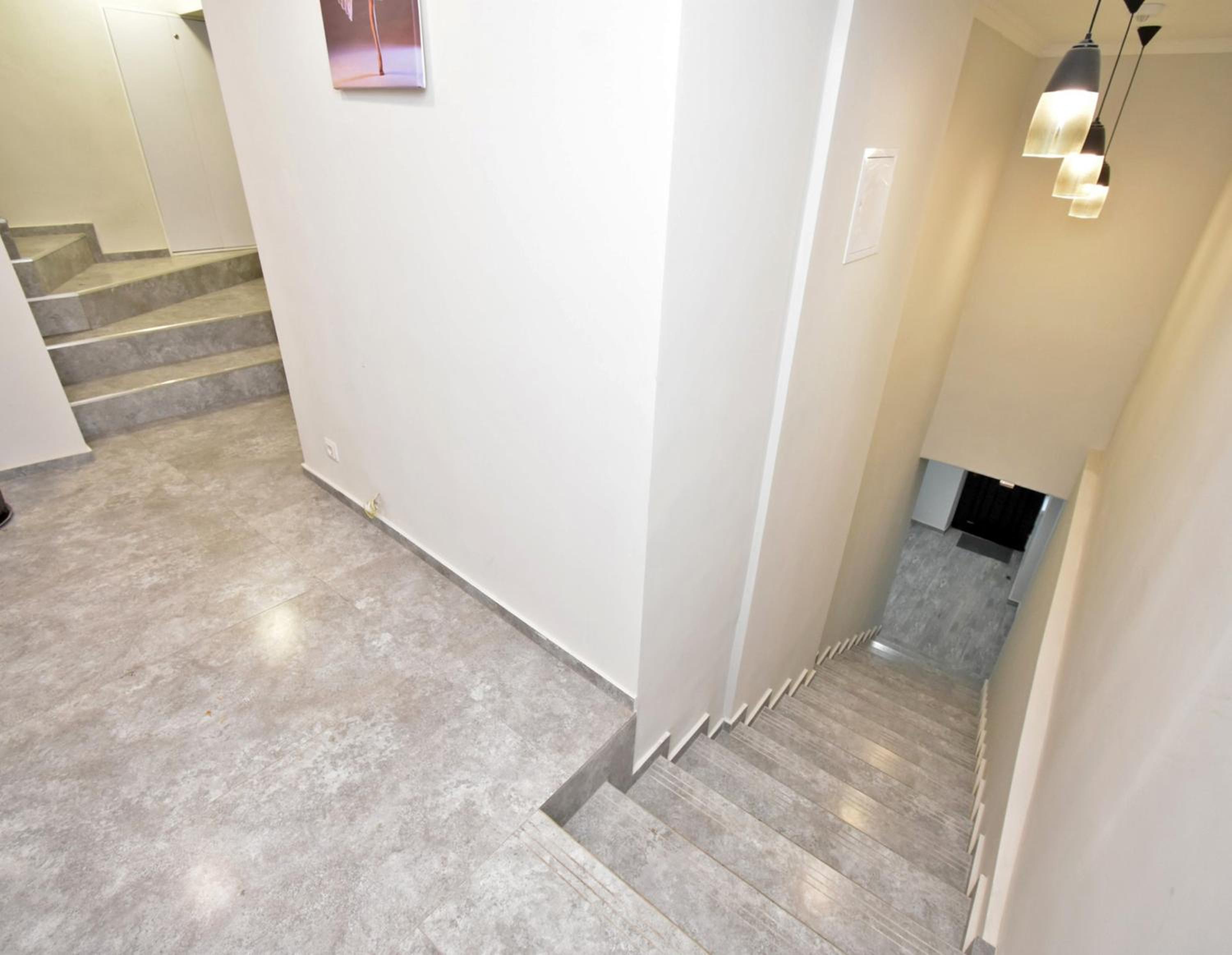 Rester Center Apartment