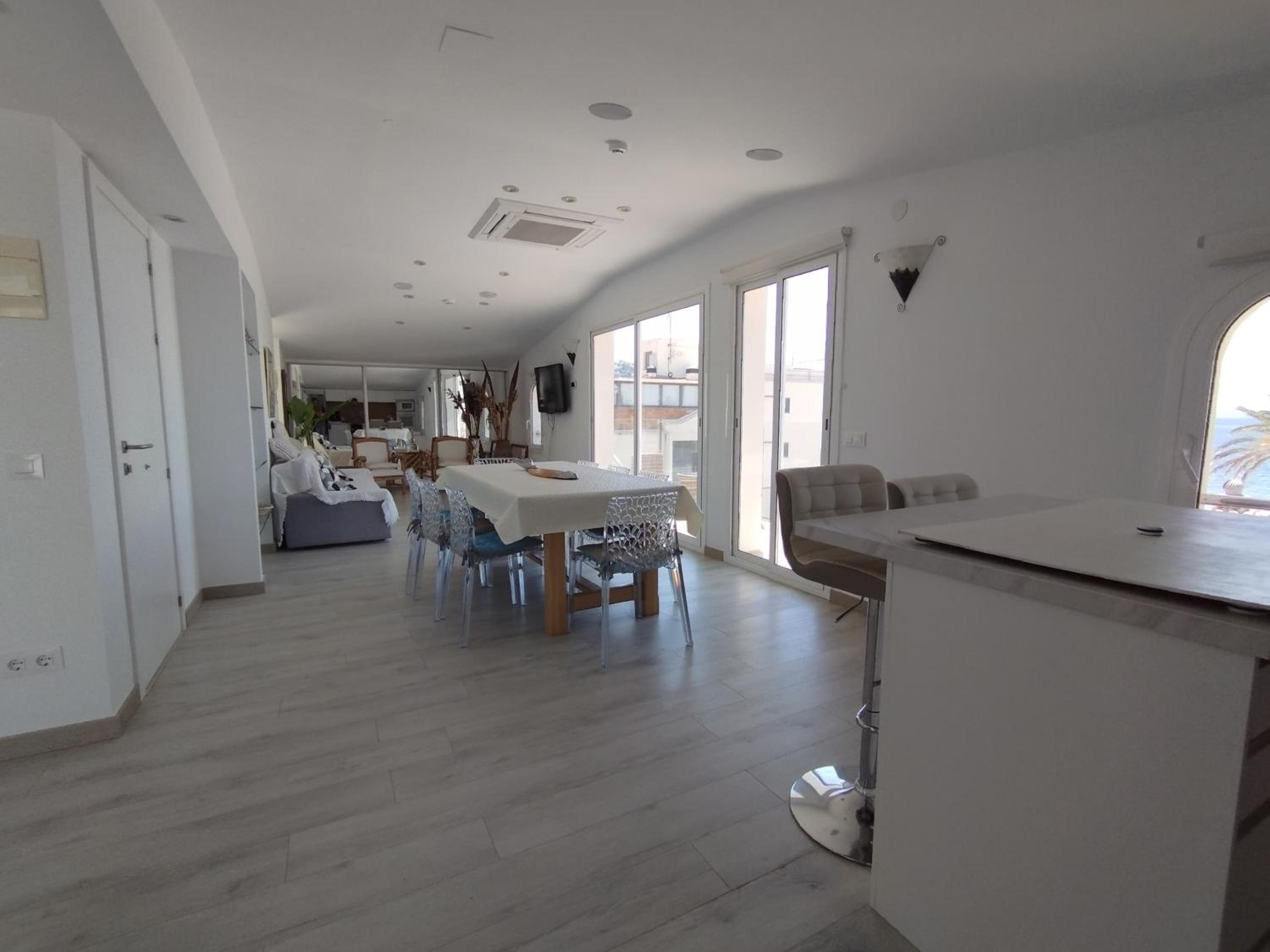 Ático Rhodes playa Roses