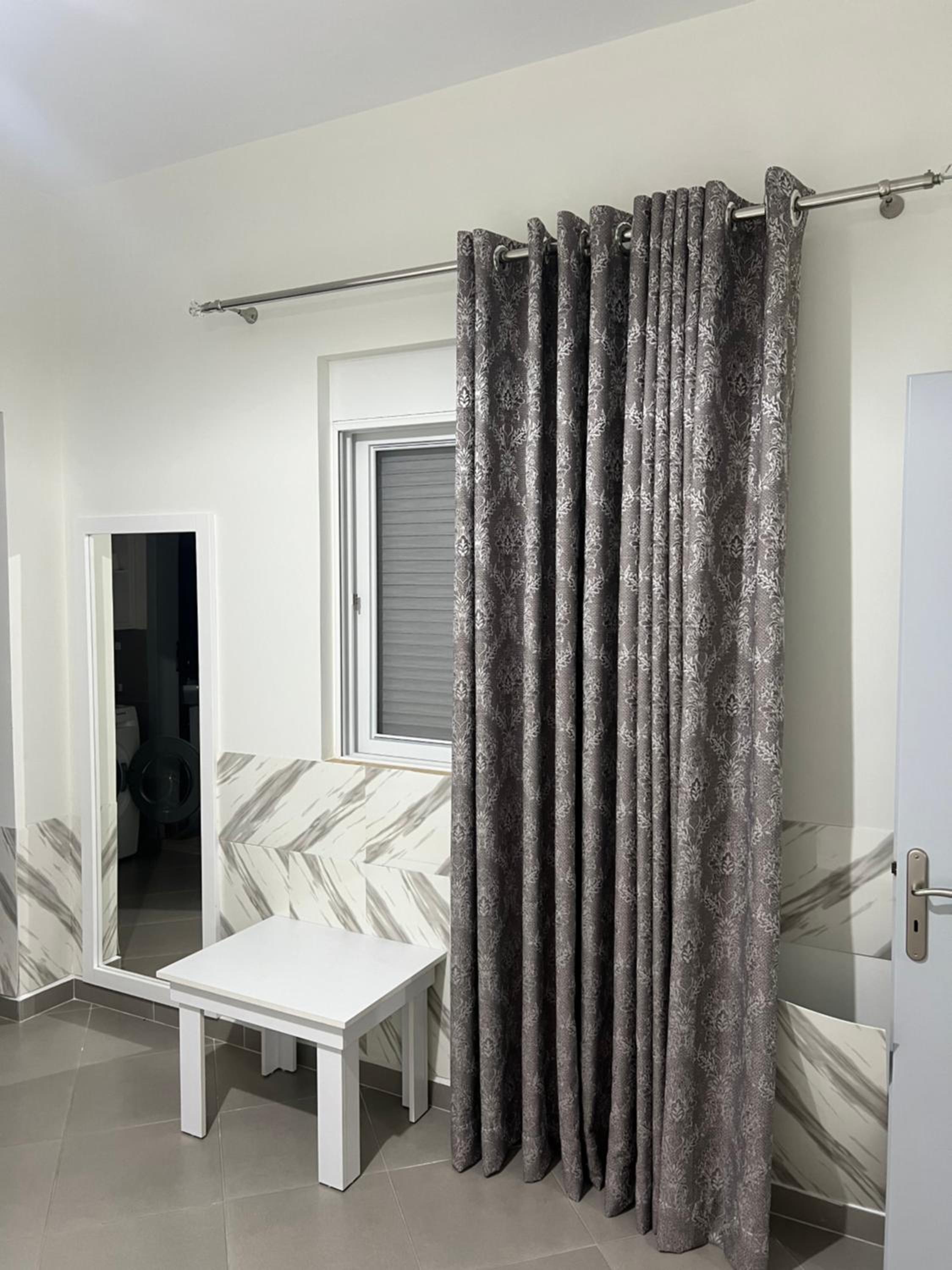 Amazing familiar apartments and rooms