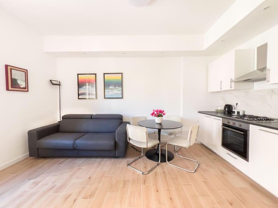 Cozy & Chic Apartment - Piazza Bologna